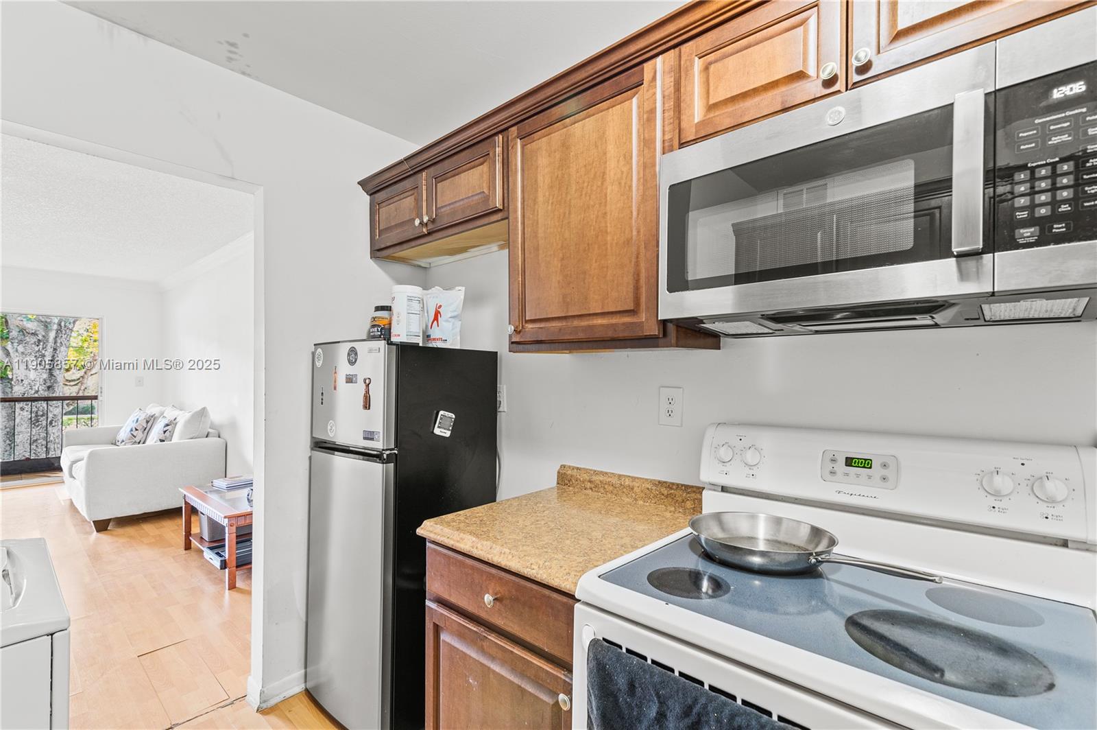 Ramblewood East Condo