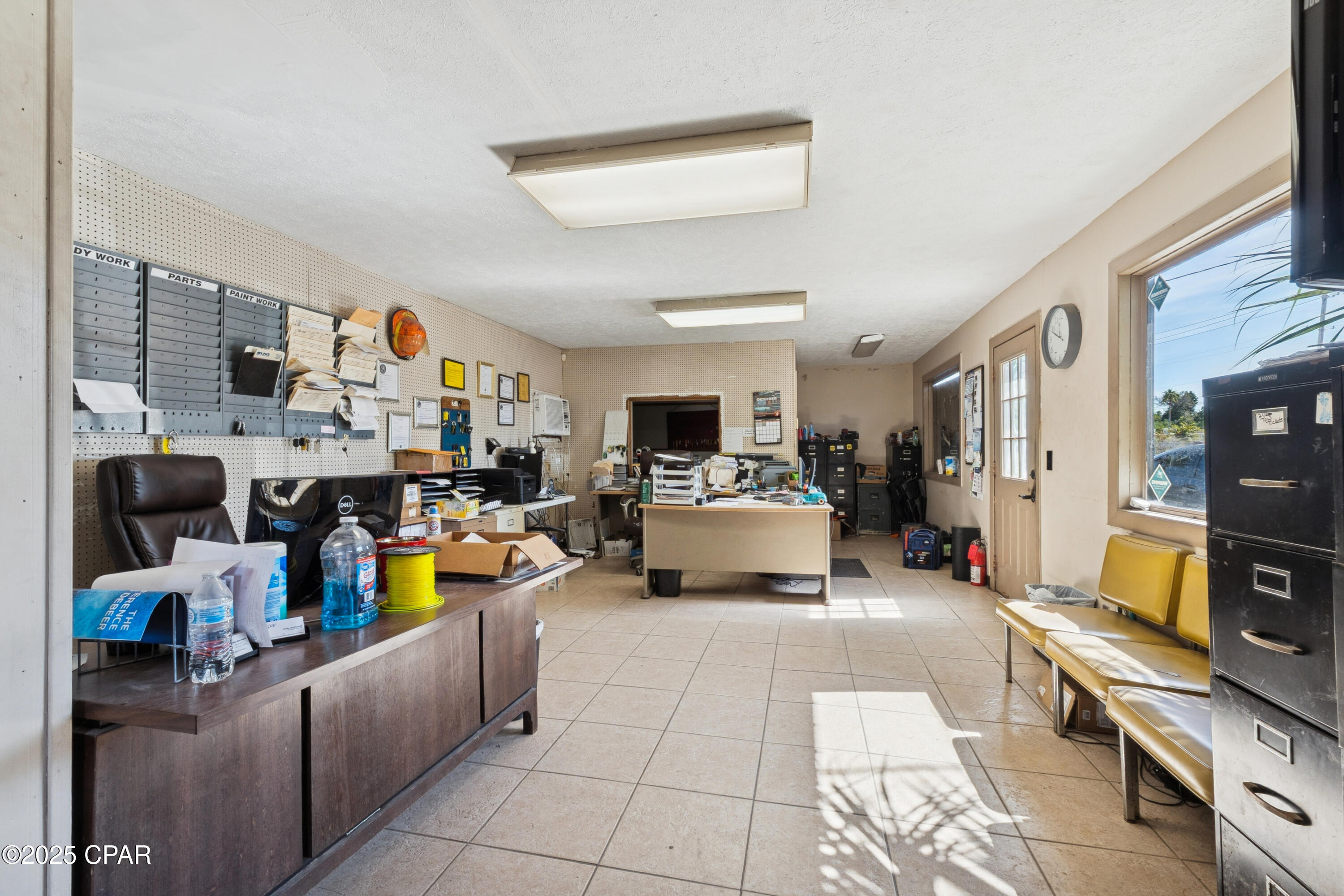 Listing photo id 25 for 1220 19th Street