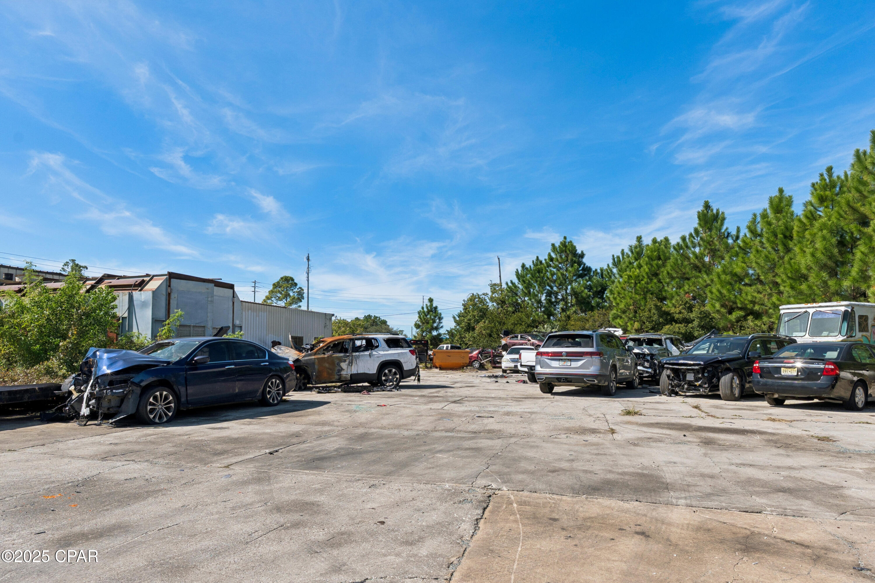 Listing photo id 37 for 1220 19th Street