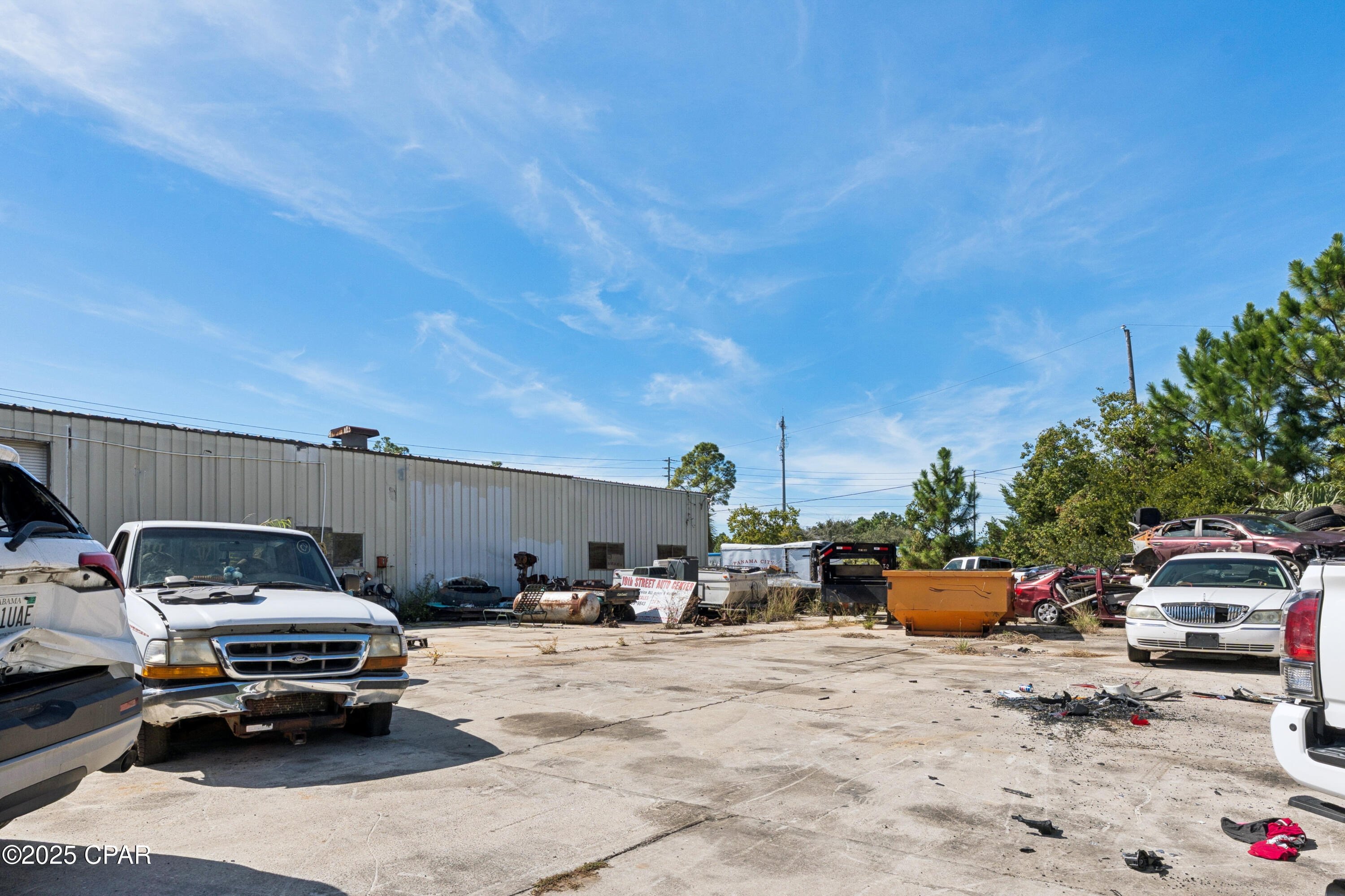 Listing photo id 38 for 1220 19th Street