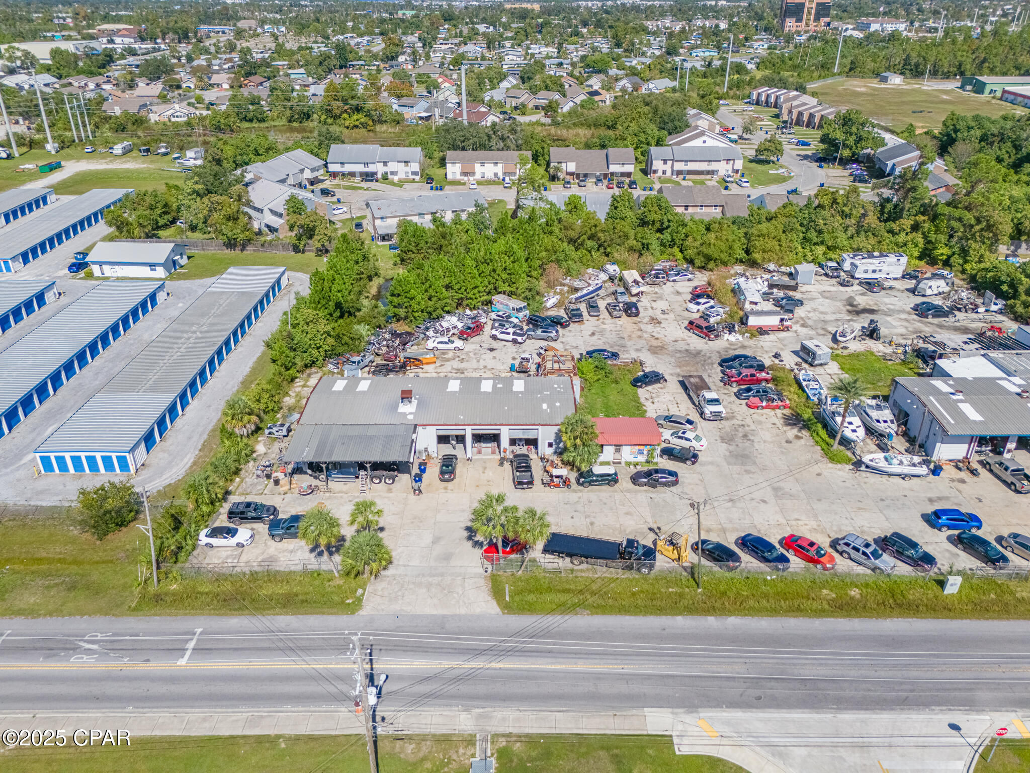 Listing photo id 4 for 1220 19th Street