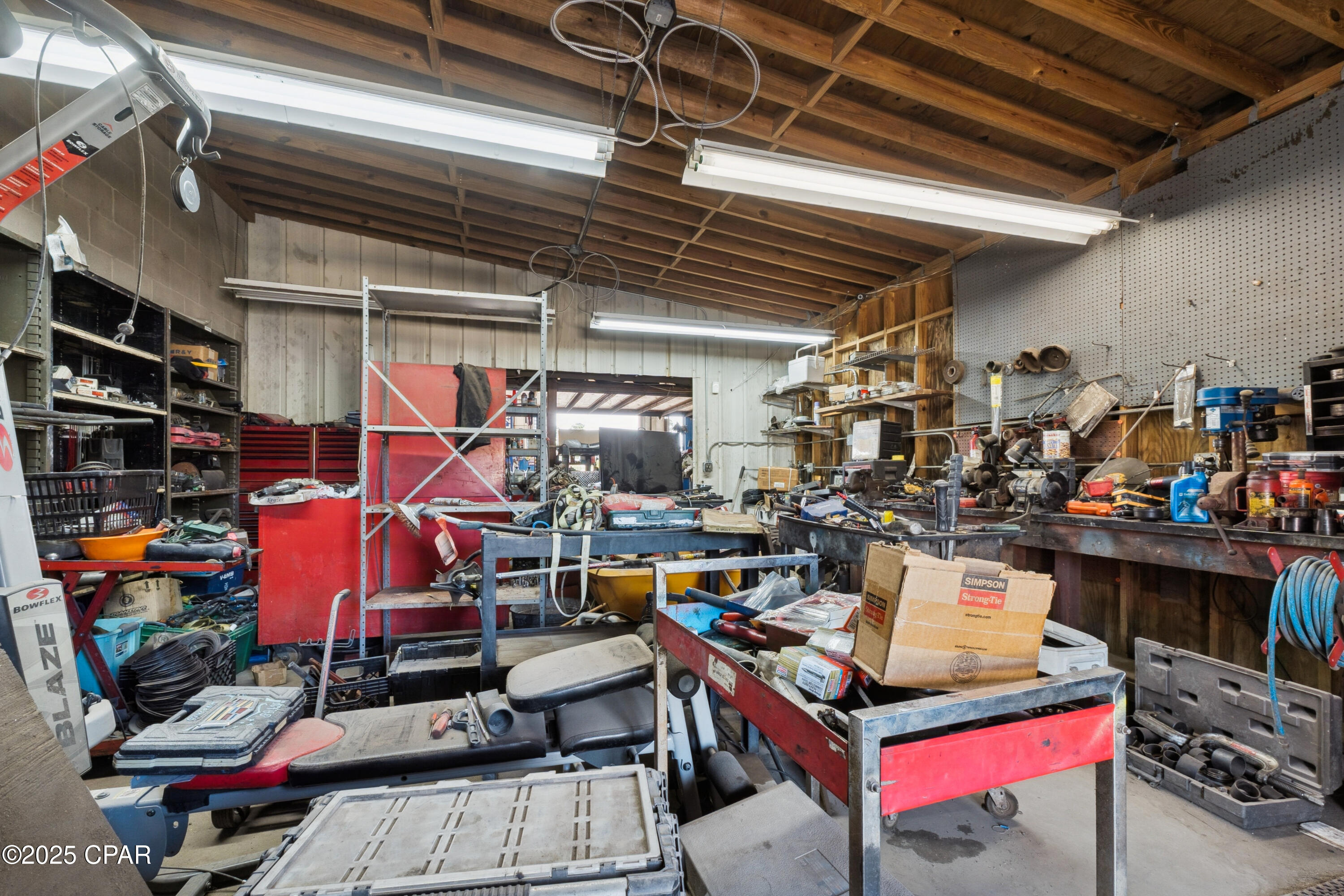 Listing photo id 48 for 1220 19th Street