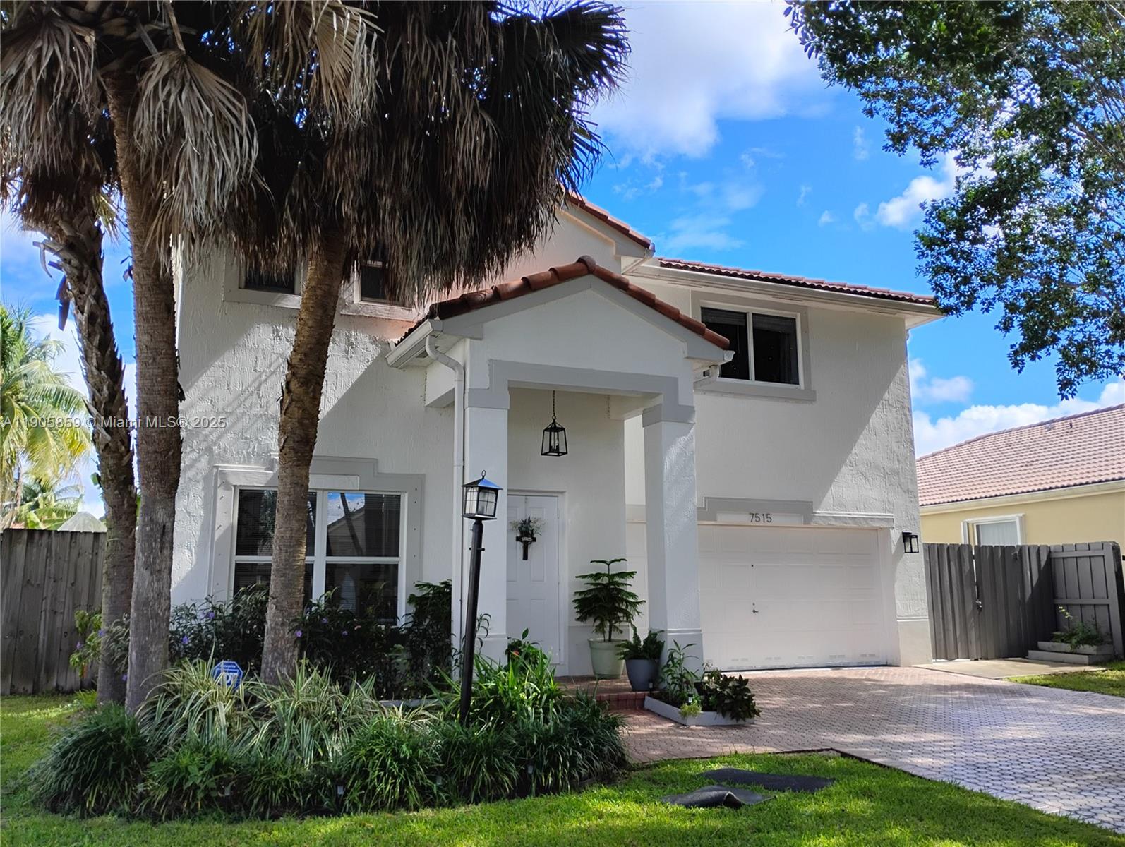 House for Sale in Miami, FL