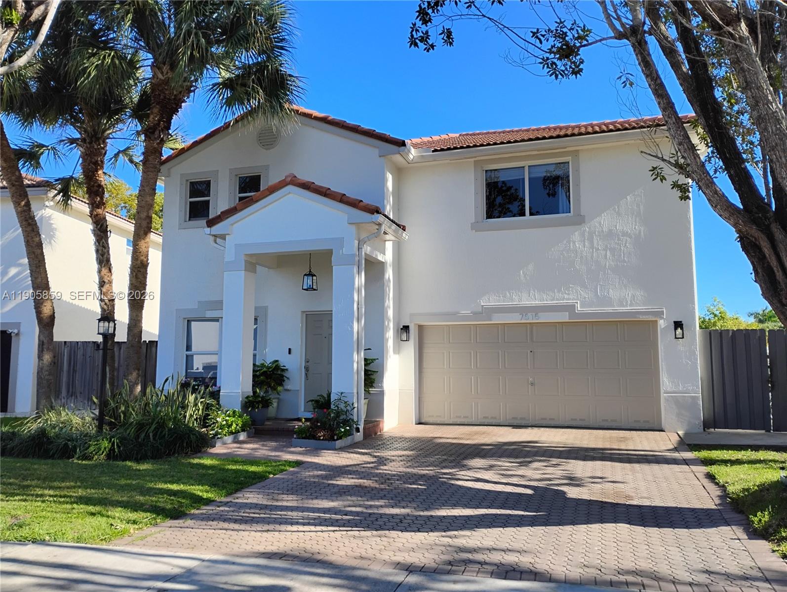 Continental Homes At Lago