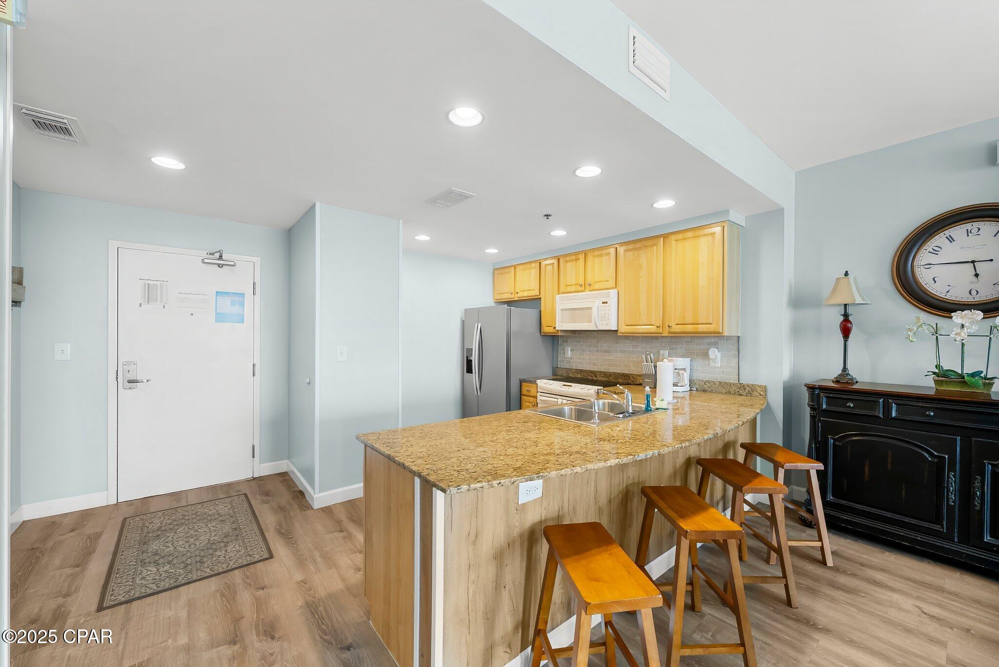 Image 12 For 17739 Front Beach Road 1207w