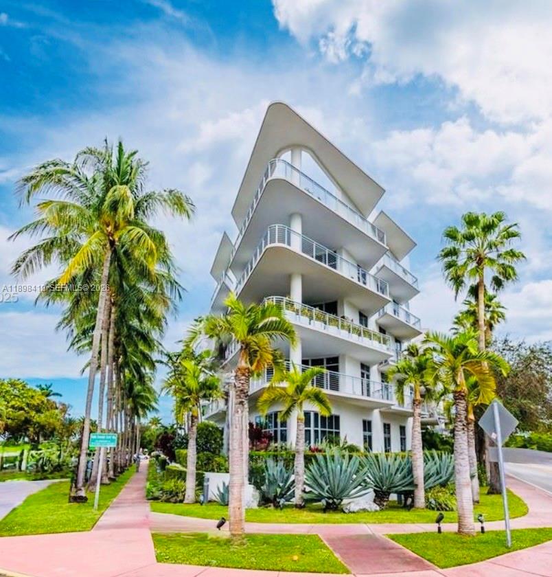 Homes for sale in Miami Beach, FL | 2001 Meridian Ave #404, Miami Beach, FL 33139 | MLS# A11898419