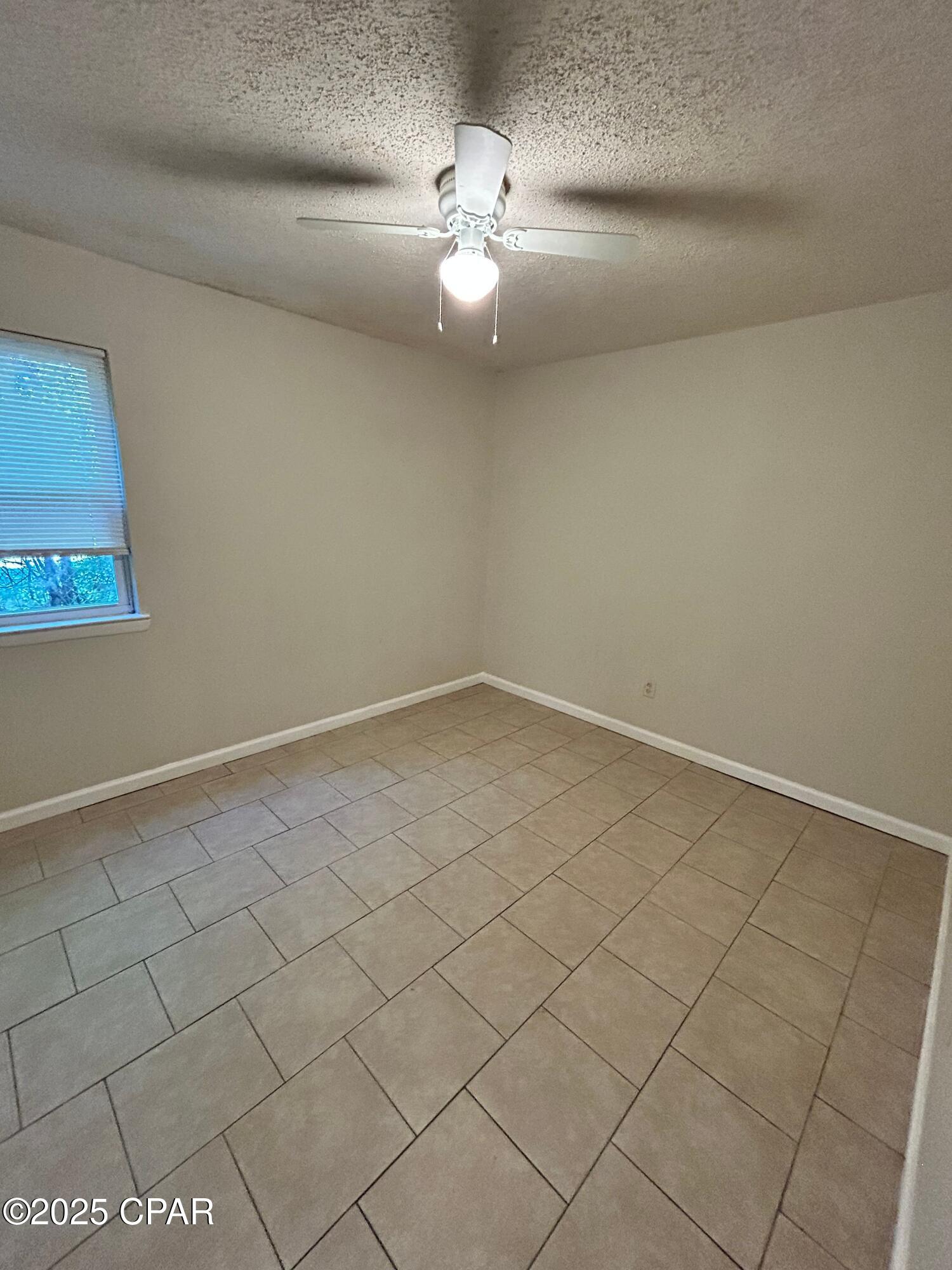 Image 7 For 3914 11th Street 201