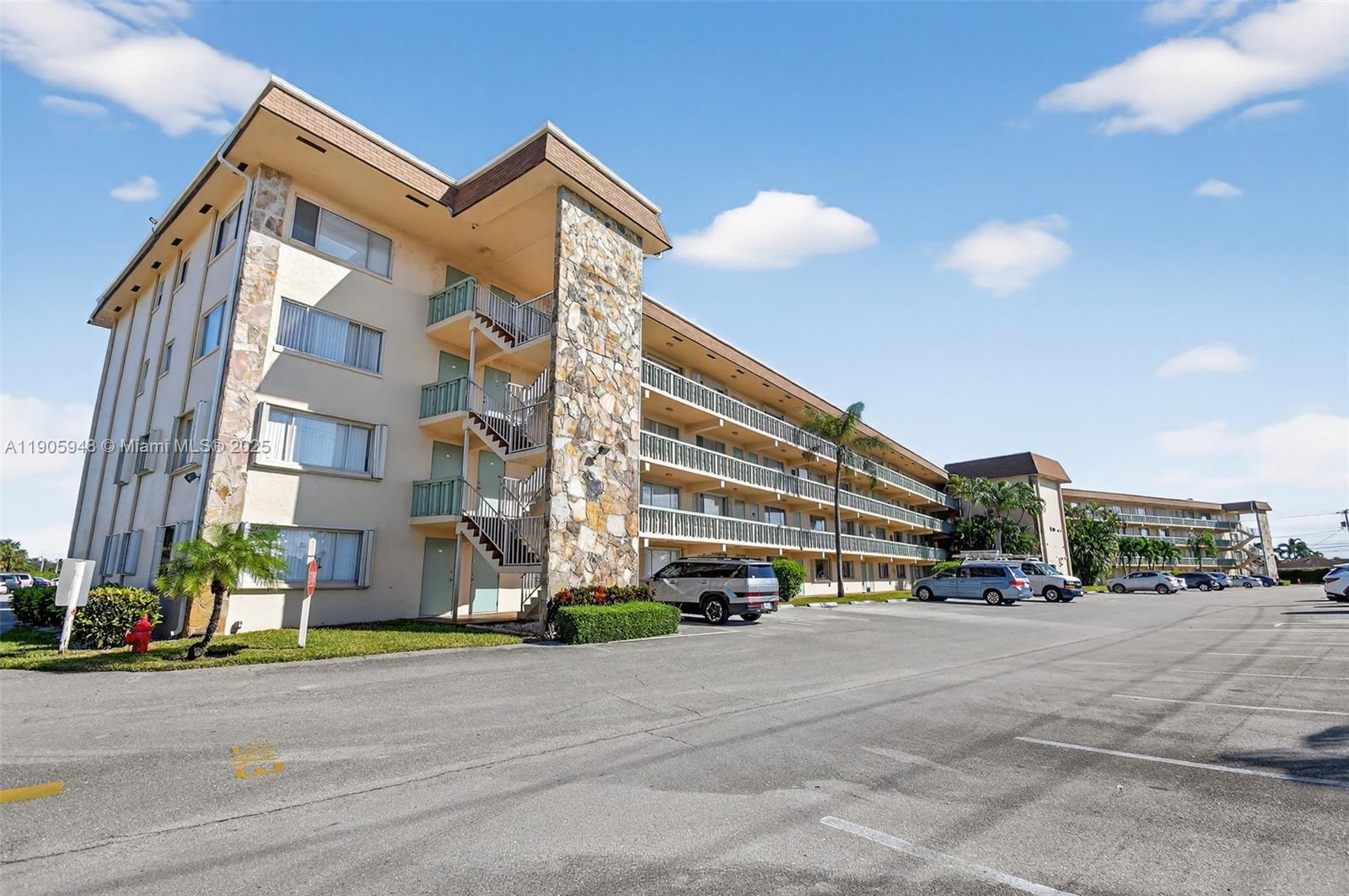 Village Green Sussex Cond