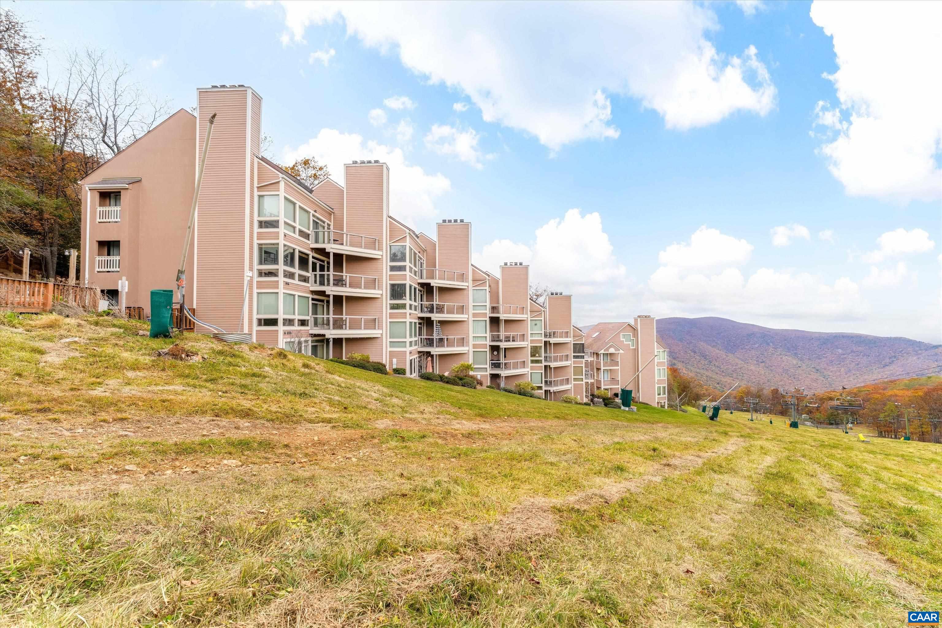 907 DIAMOND HILL CONDOS, Wintergreen Resort, VA 22967