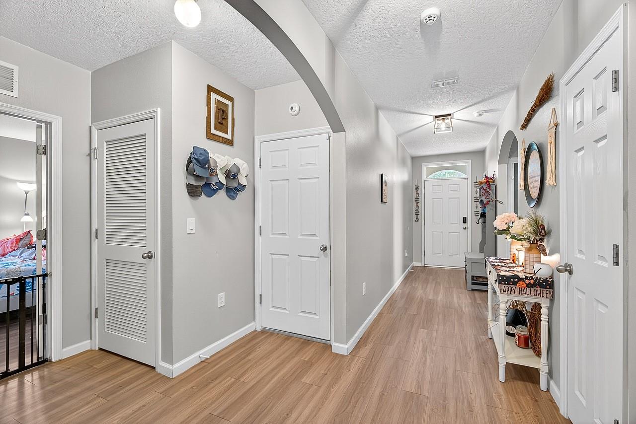 Homes for sale in Sebastian, FL | 233 Periwinkle Dr, Sebastian, FL 32958 | MLS# F10534109