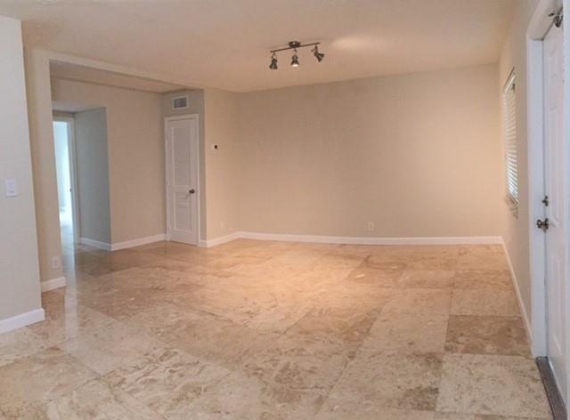 Homes for sale in Fort Lauderdale, FL | 1470 N Dixie Hwy #11, Fort Lauderdale, FL 33304 | MLS# F10534447