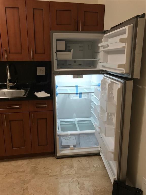 Homes for sale in Fort Lauderdale, FL | 1470 N Dixie Hwy #11, Fort Lauderdale, FL 33304 | MLS# F10534447