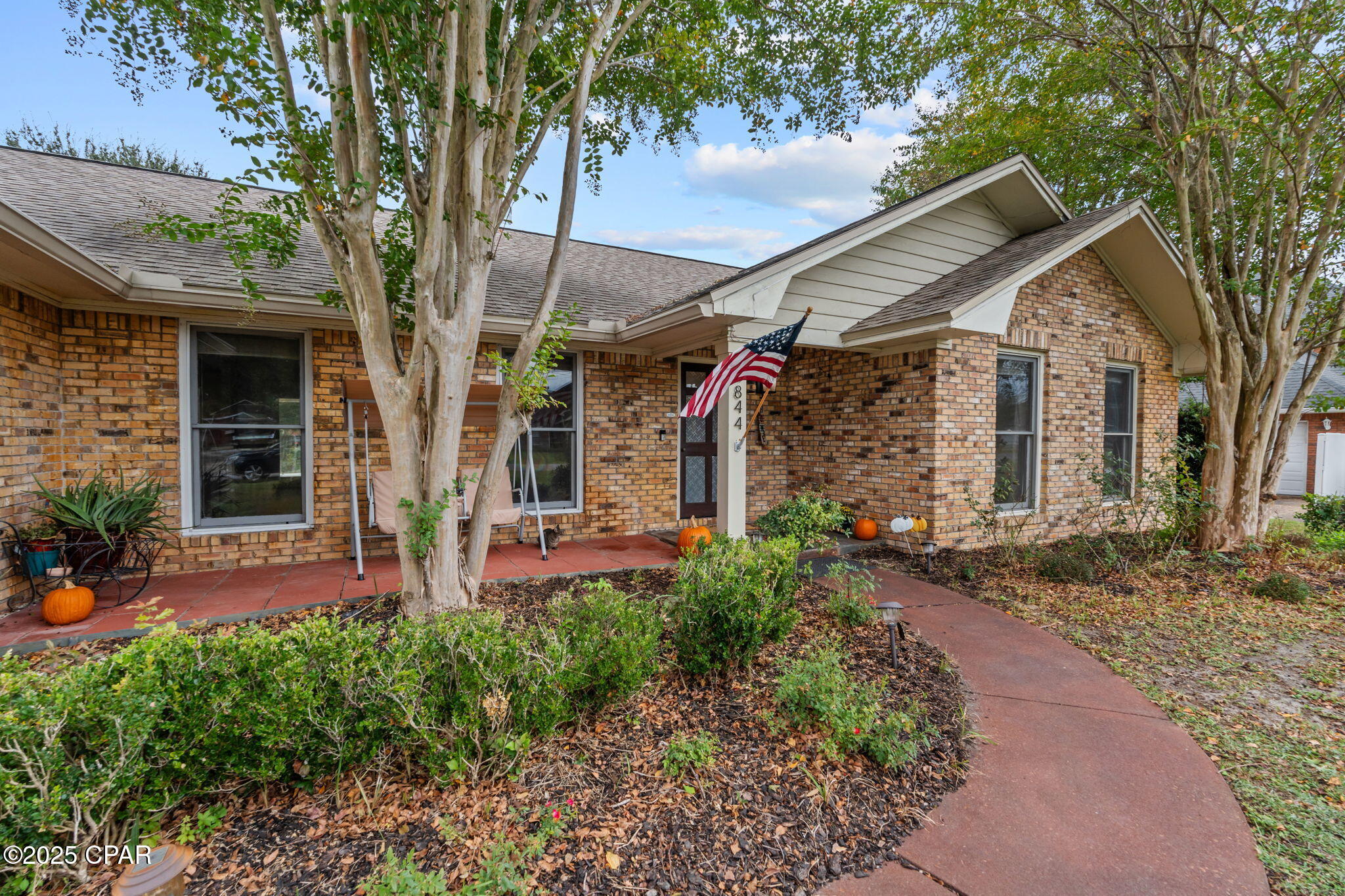 Image 2 For 2844 Longleaf Road