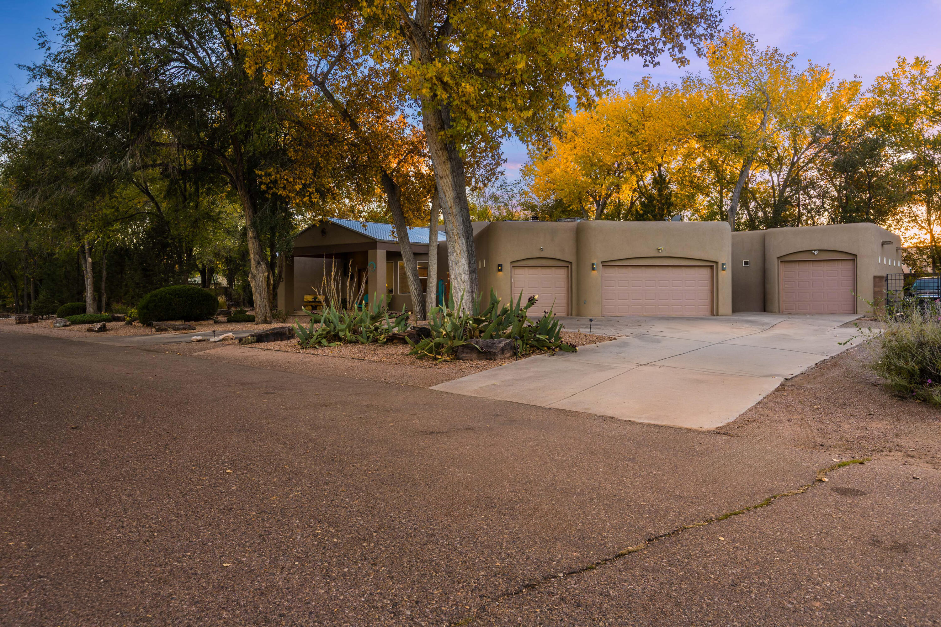 Homes for sale in Corrales, NM | 235 Bazan Loop, Corrales, NM 87048 | MLS# 1093803