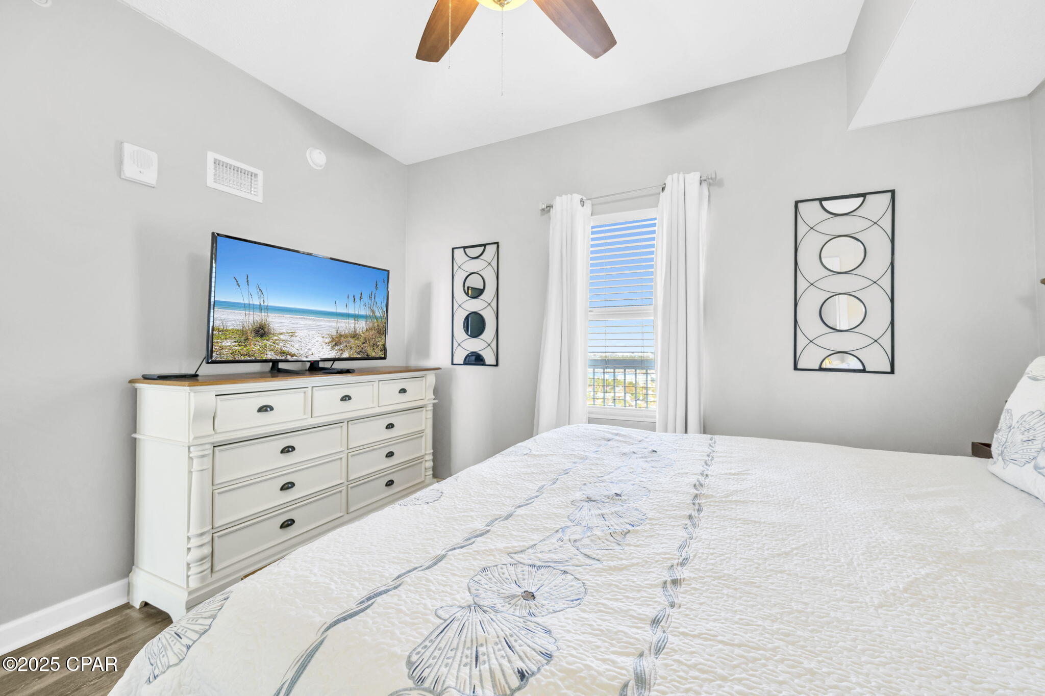 Image 16 For 5115 Gulf Drive 1904