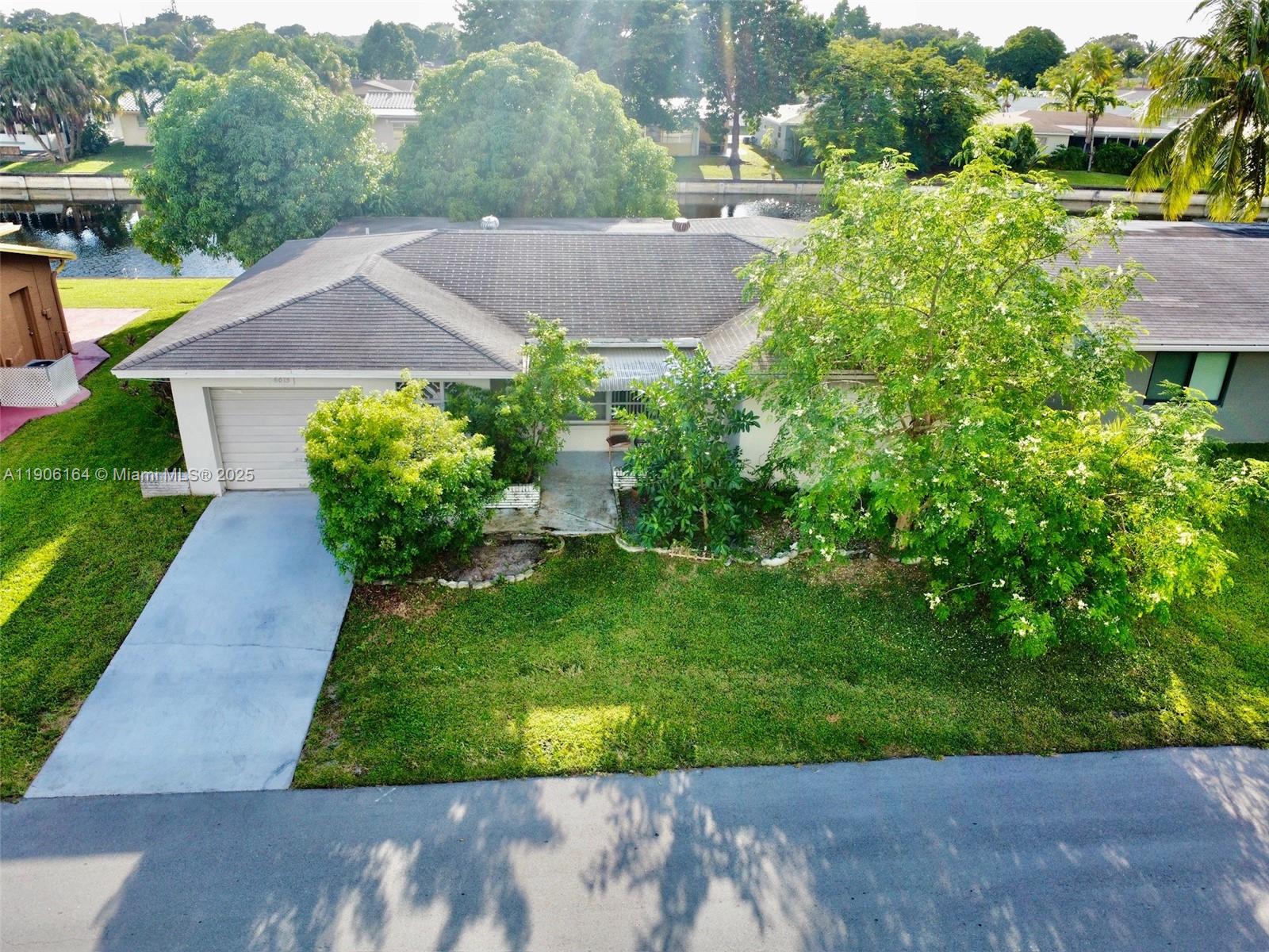Mainlands Of Tamarac Lake