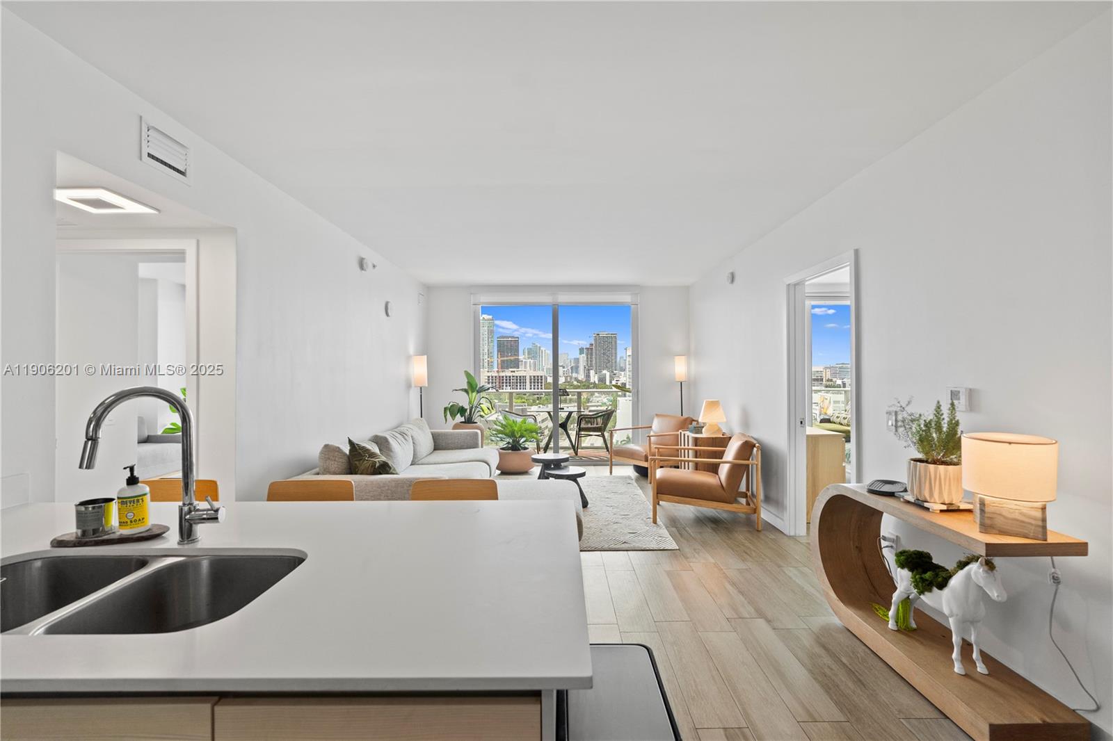 Condo for Rent in Miami, FL