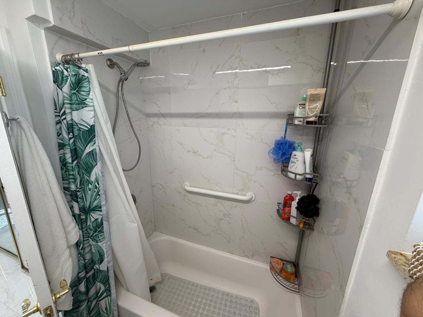 Homes for sale in Lauderdale Lakes, FL | 2901 Nw 46th Ave #305, Lauderdale Lakes, FL 33313 | MLS# F10534529