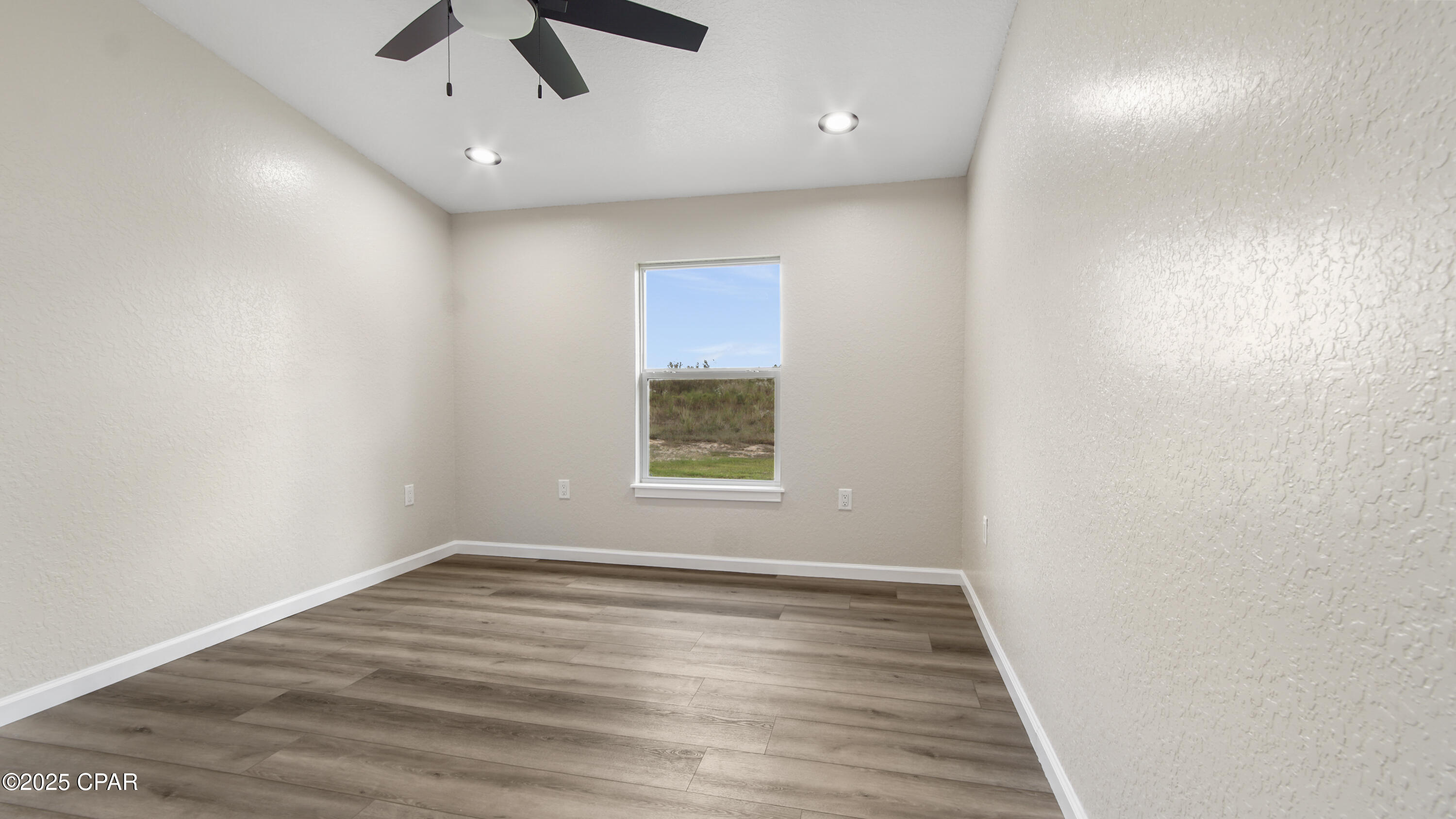 Image 33 For 2776 Bonifay Gritney Road