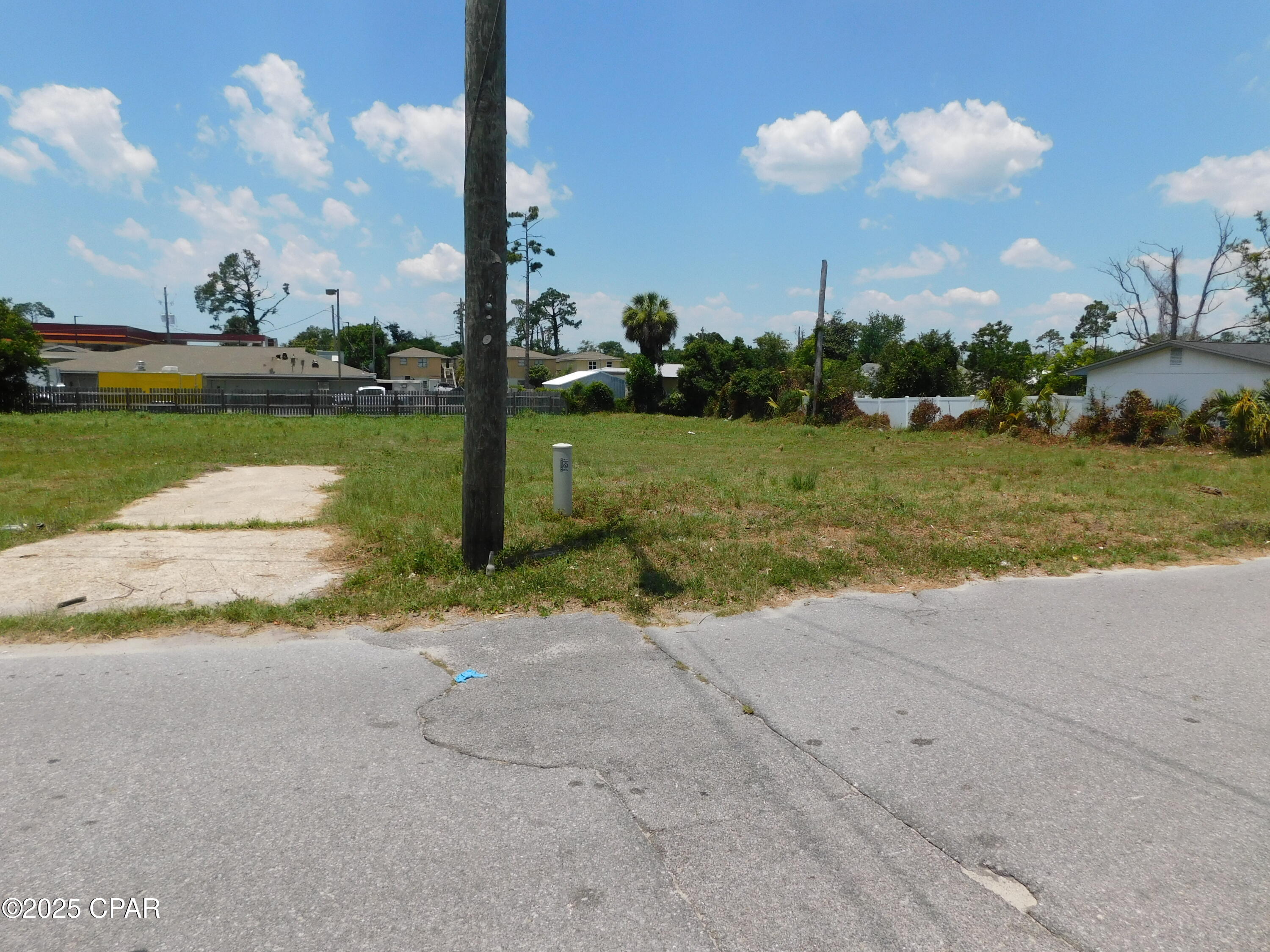 Image 14 For 1505 Fairy Avenue