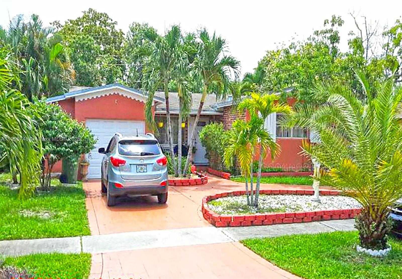 Homes for sale in Pembroke Pines, FL | 631 Sw 69th Ave, Pembroke Pines, FL 33023 | MLS# A11905748