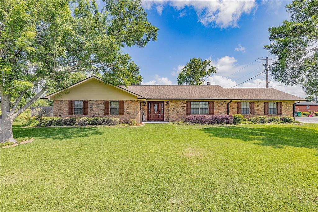 Homes for sale in Houma, LA | 208 Aline Street Street, Houma, LA 70364 | MLS# 2528958