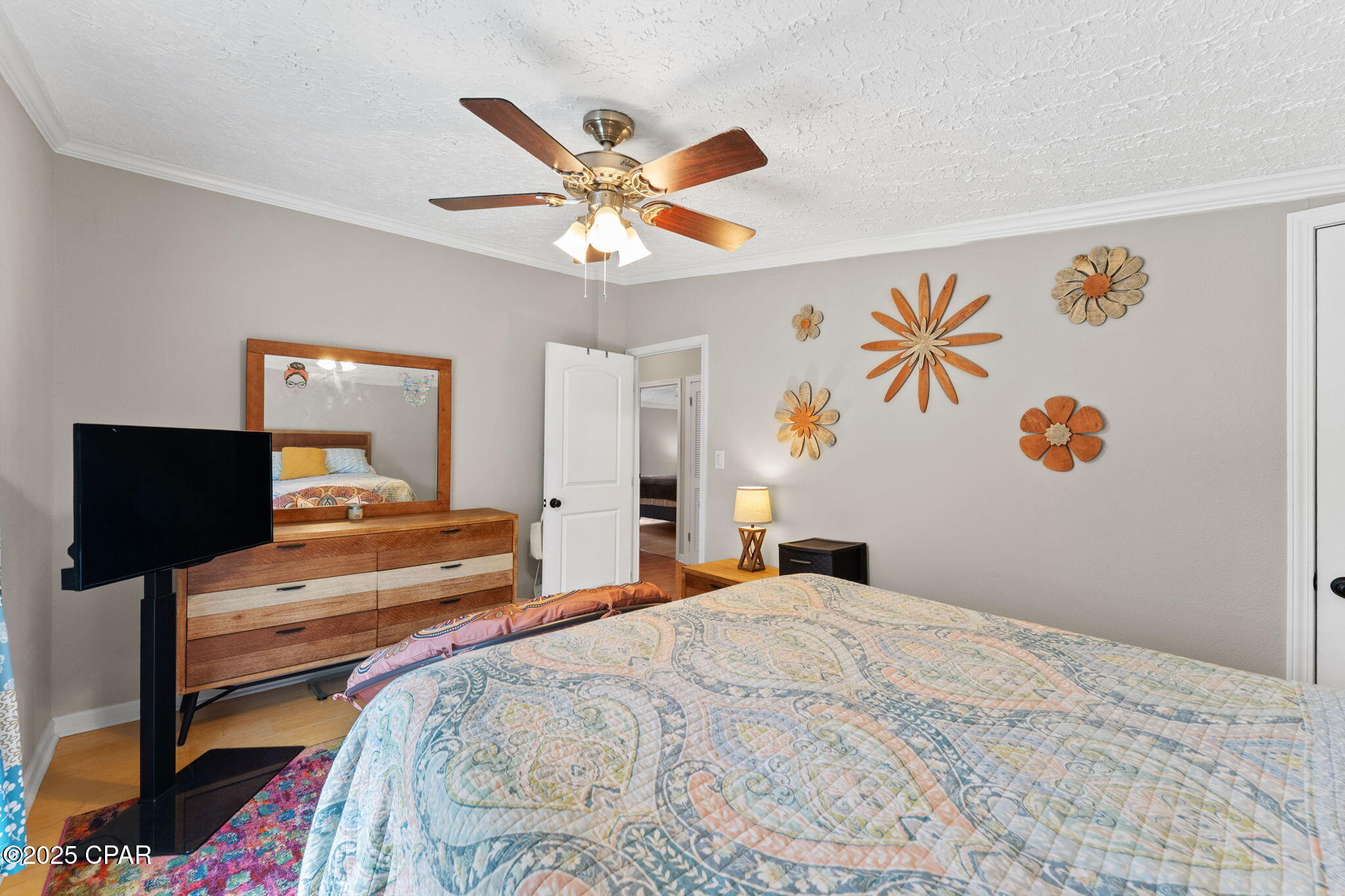 Image 26 For 1304 Moon Court