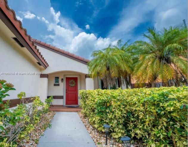 Heftler Homes At Lago Mar