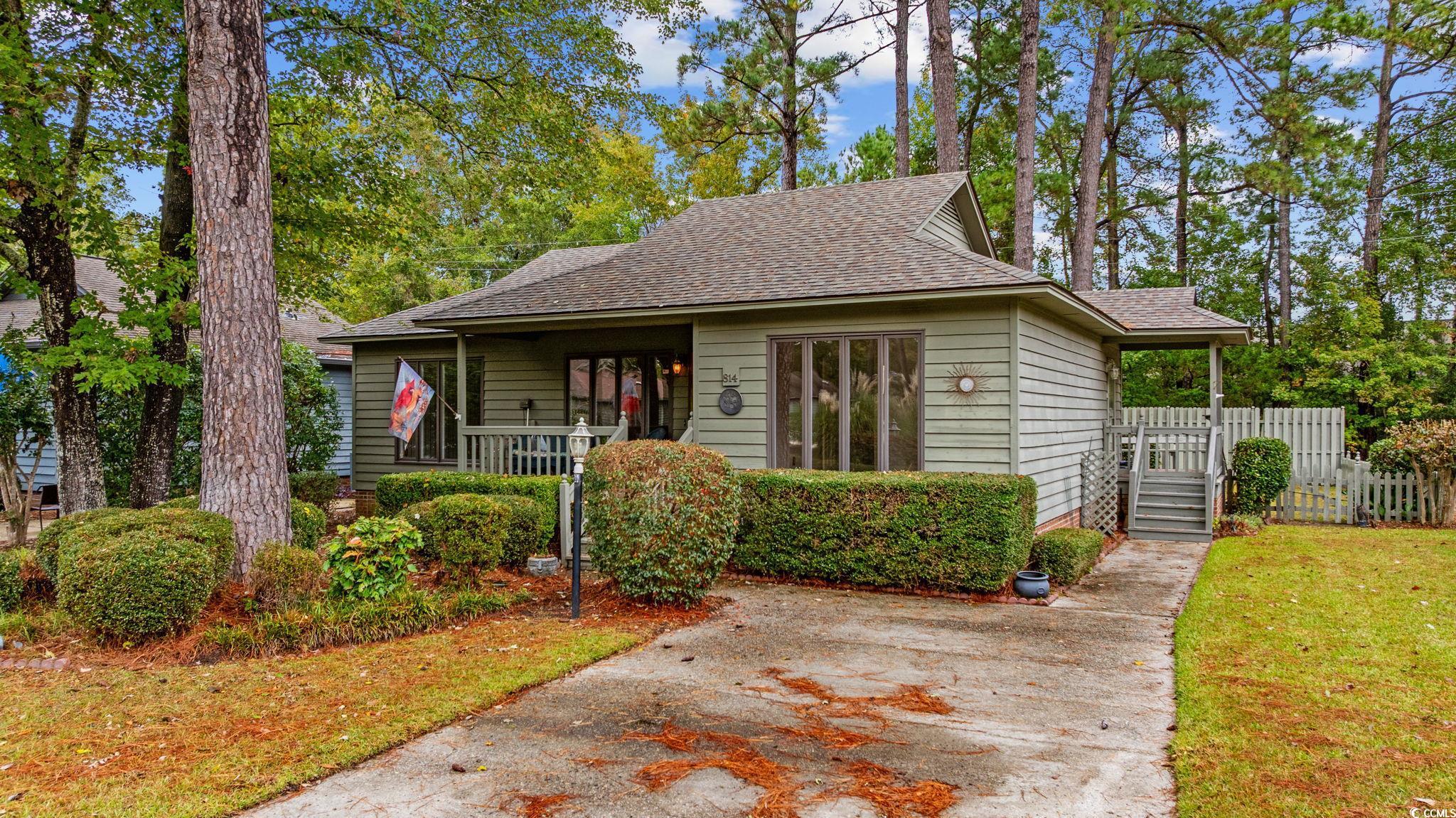 814 Colony Dr. Murrells Inlet, SC 29576