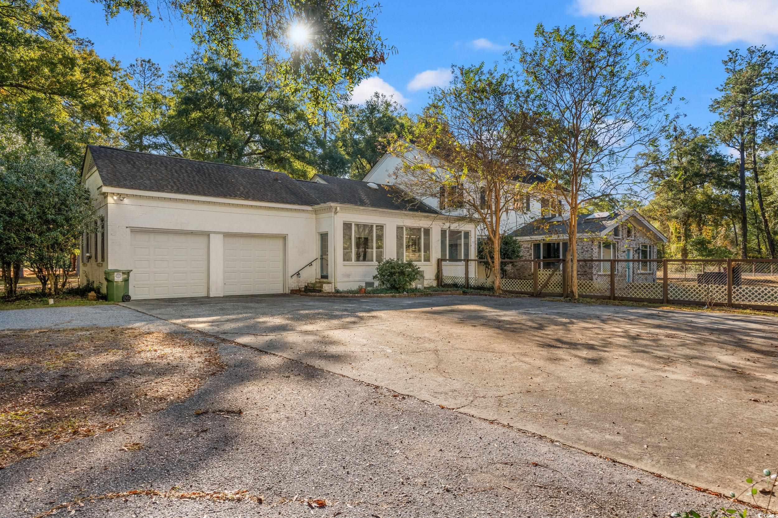 Homes for sale in Nichols, SC | 607 N Main St, Nichols, SC 29581 | MLS# 2526384