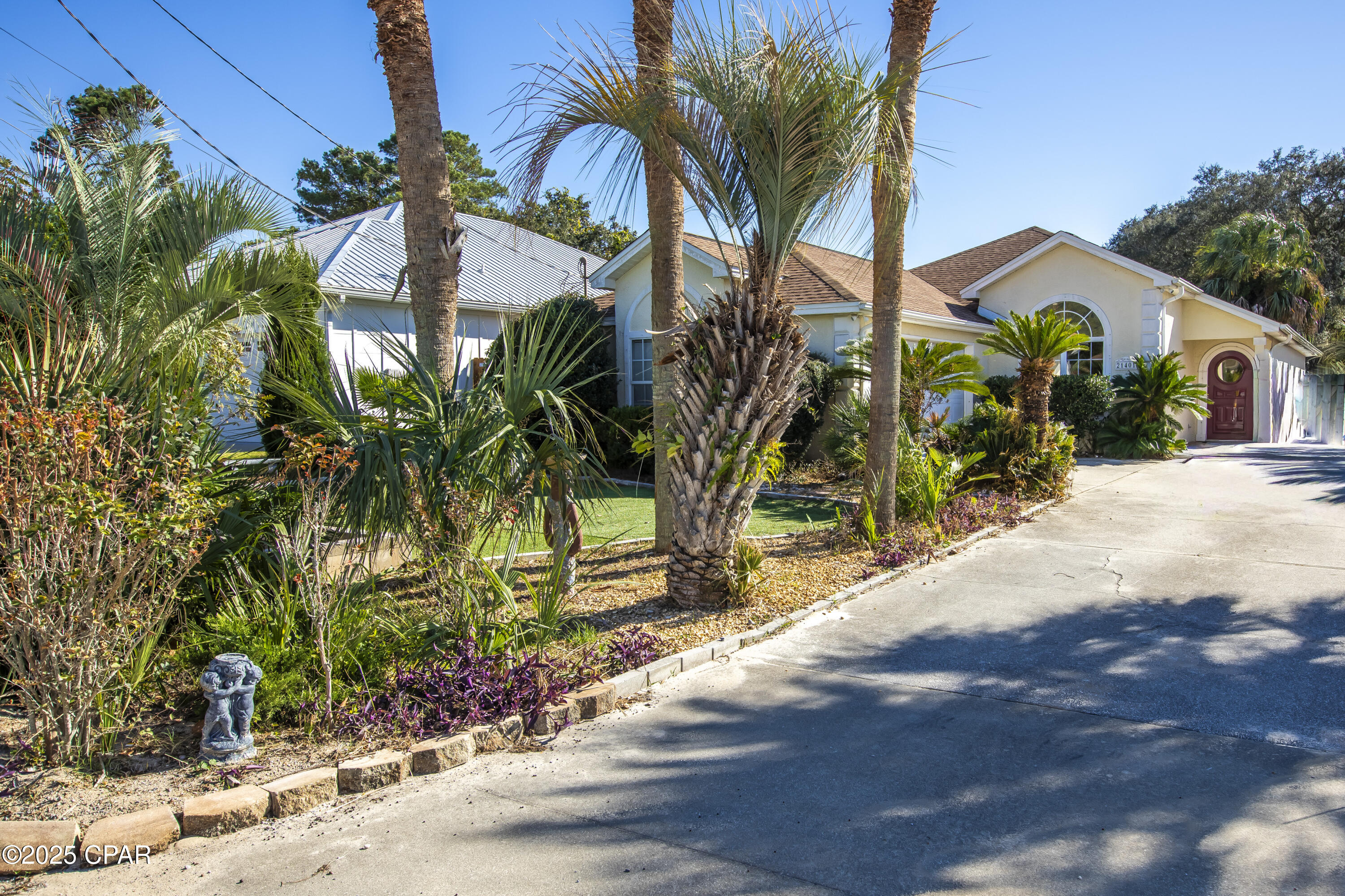 Image 34 For 21401 Palm Avenue