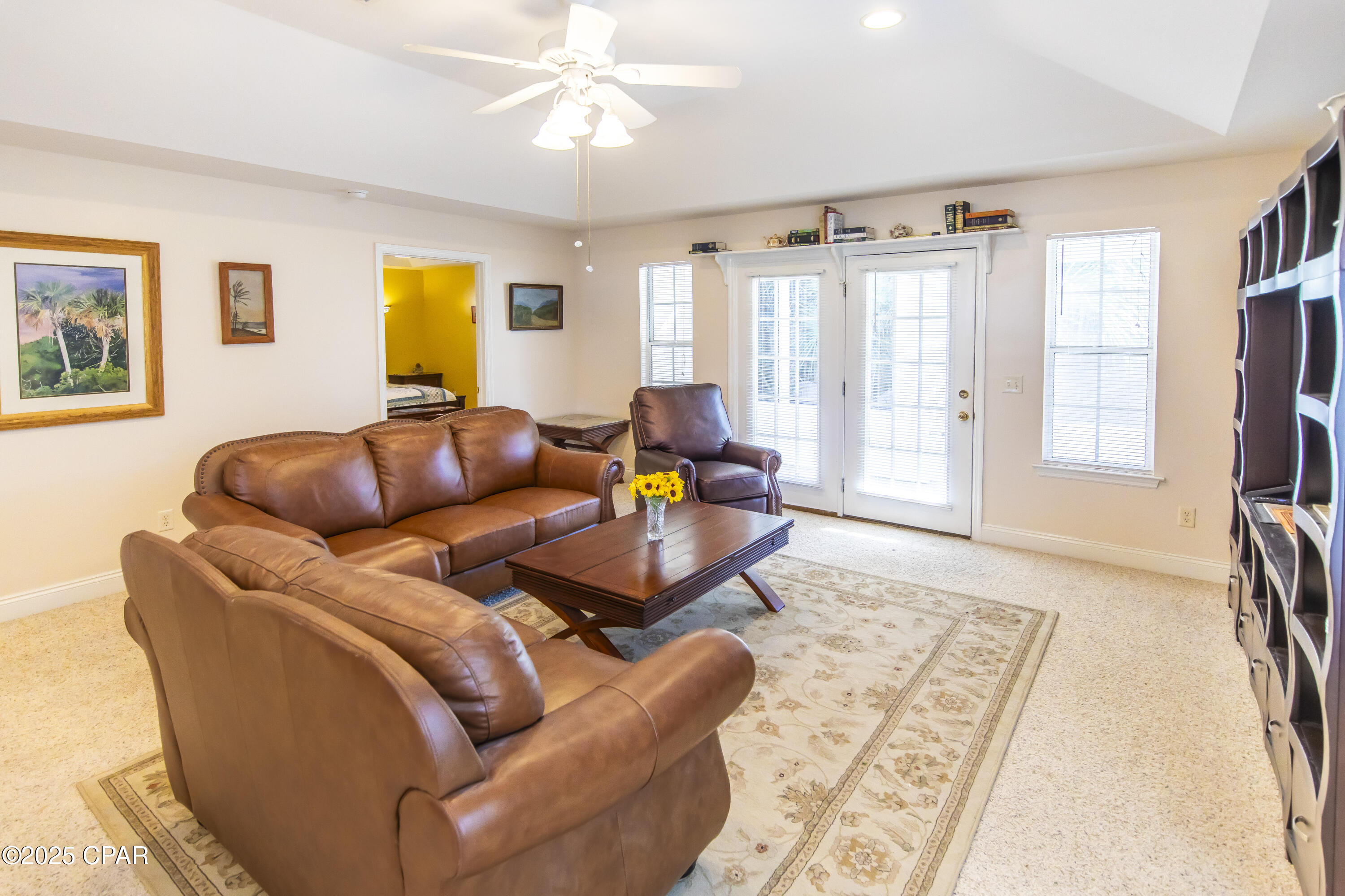 Image 4 For 21401 Palm Avenue