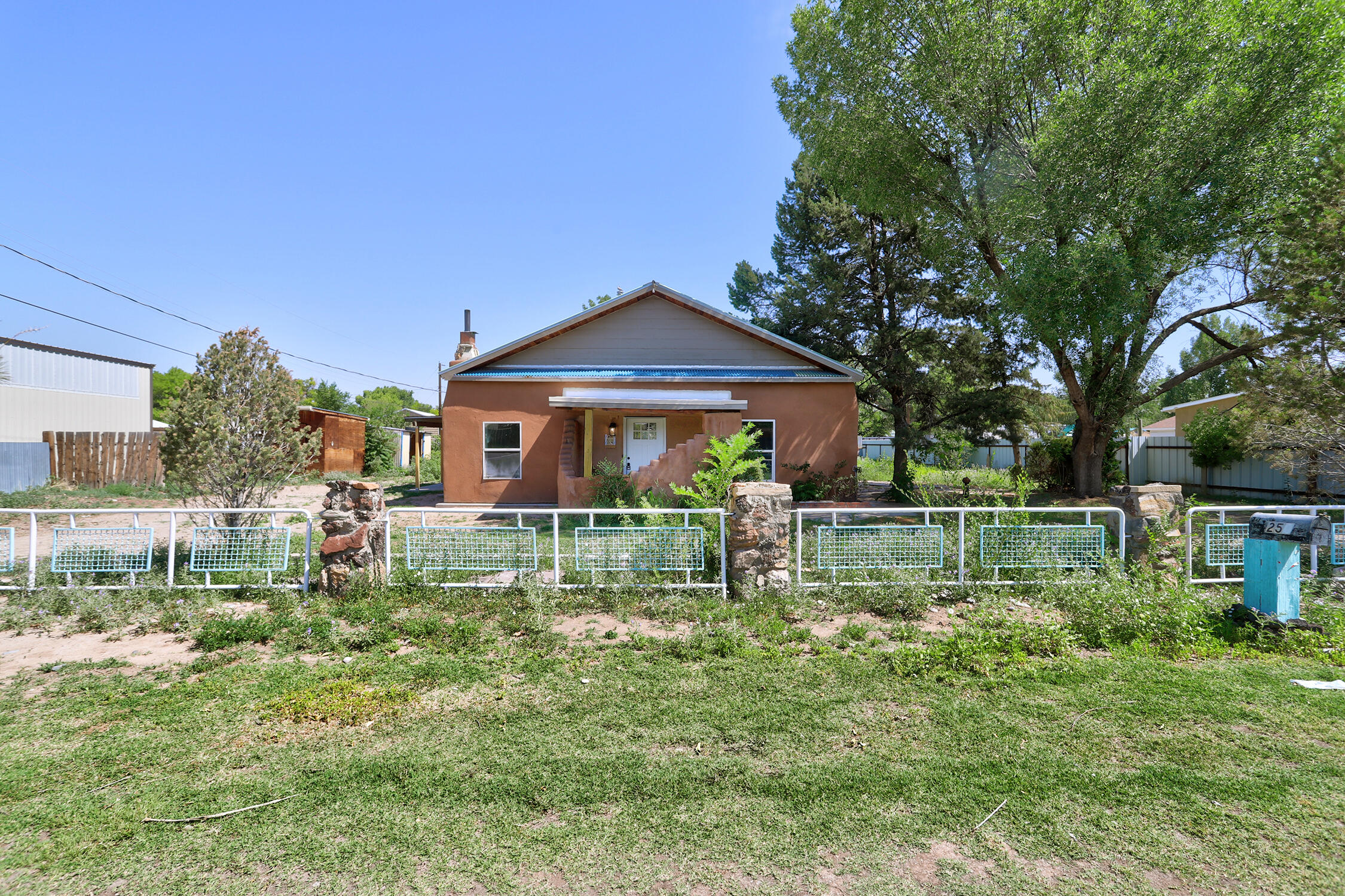 Homes for sale in Bosque Farms, NM | 250 Valle Grande Rd, Bosque Farms, NM 87068 | MLS# 1093858