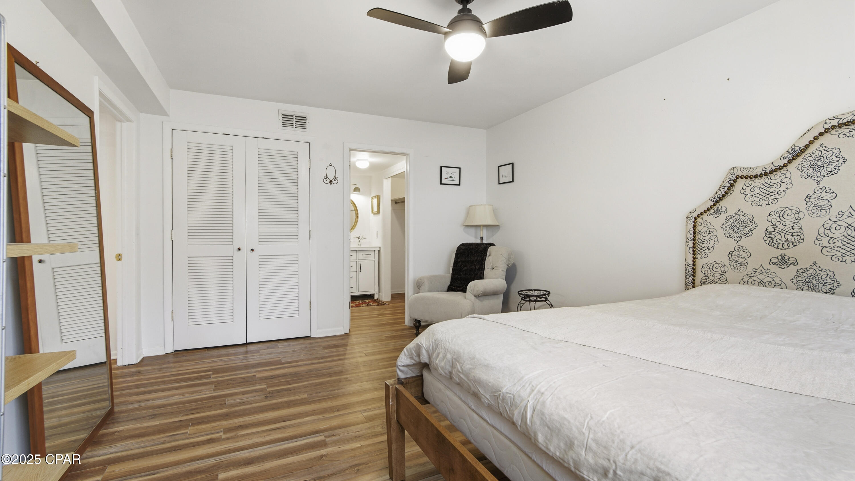 Image 15 For 2100 Beach Drive S102