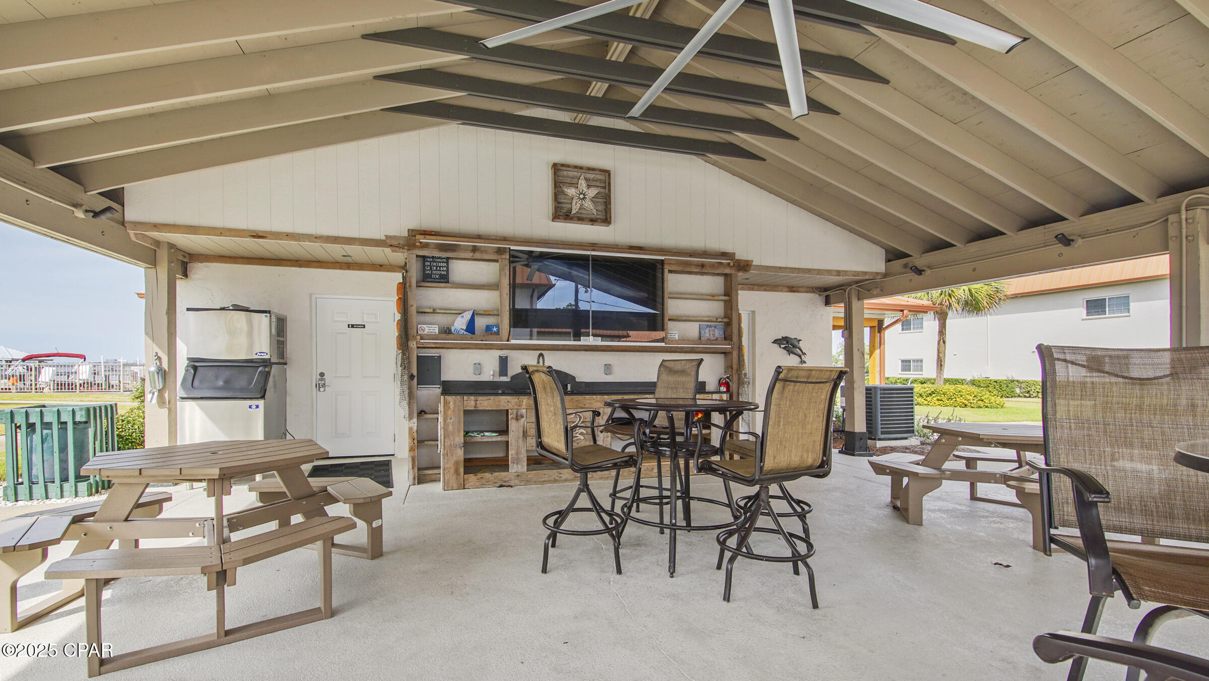 Image 30 For 2100 Beach Drive S102