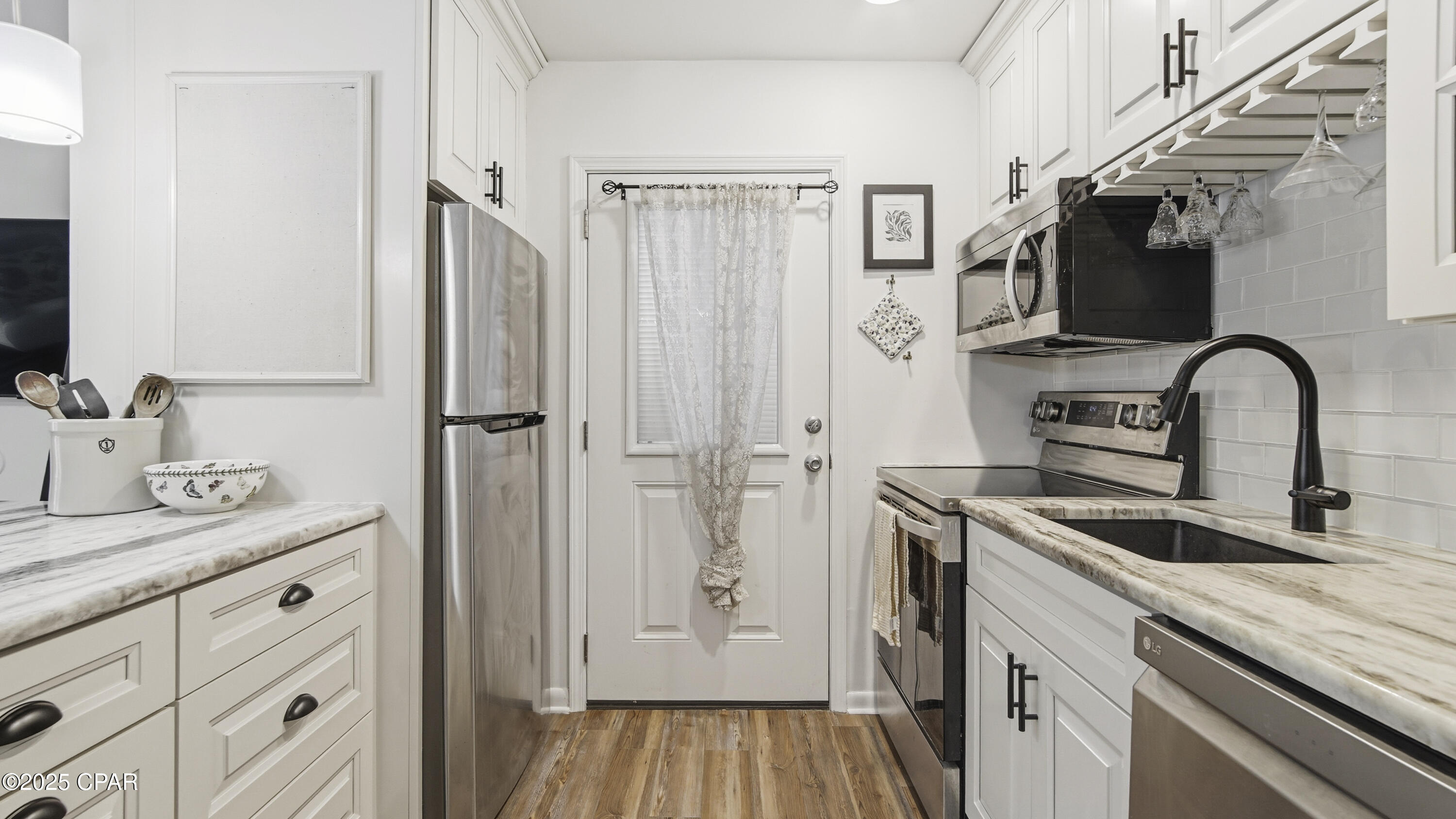 Image 5 For 2100 Beach Drive S102