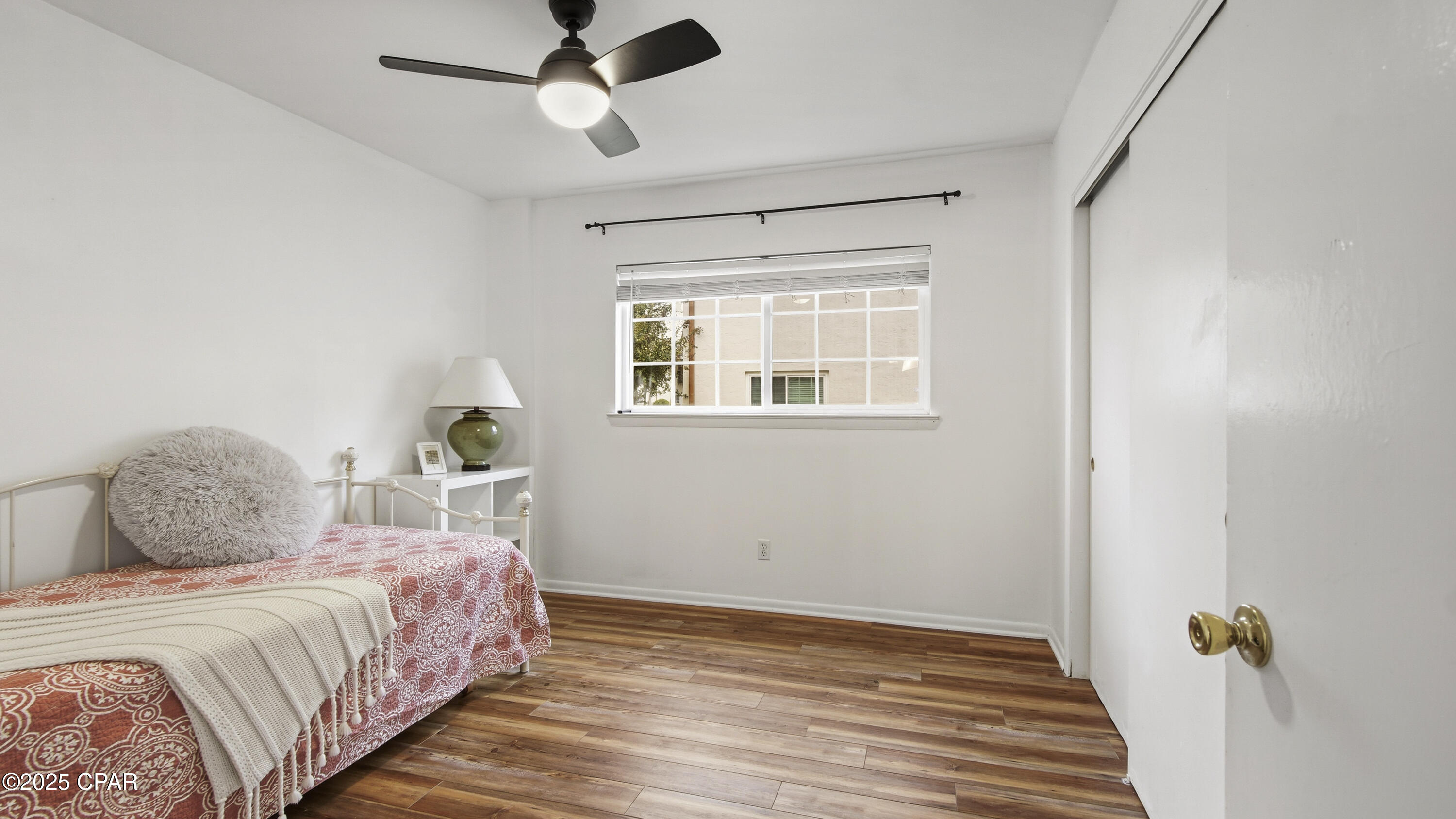 Image 9 For 2100 Beach Drive S102