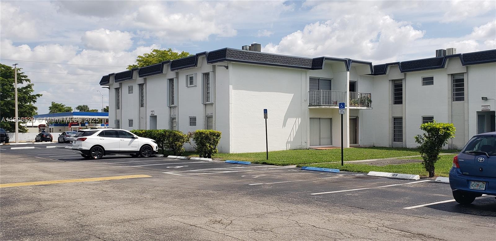 Sunset Palms West Condo