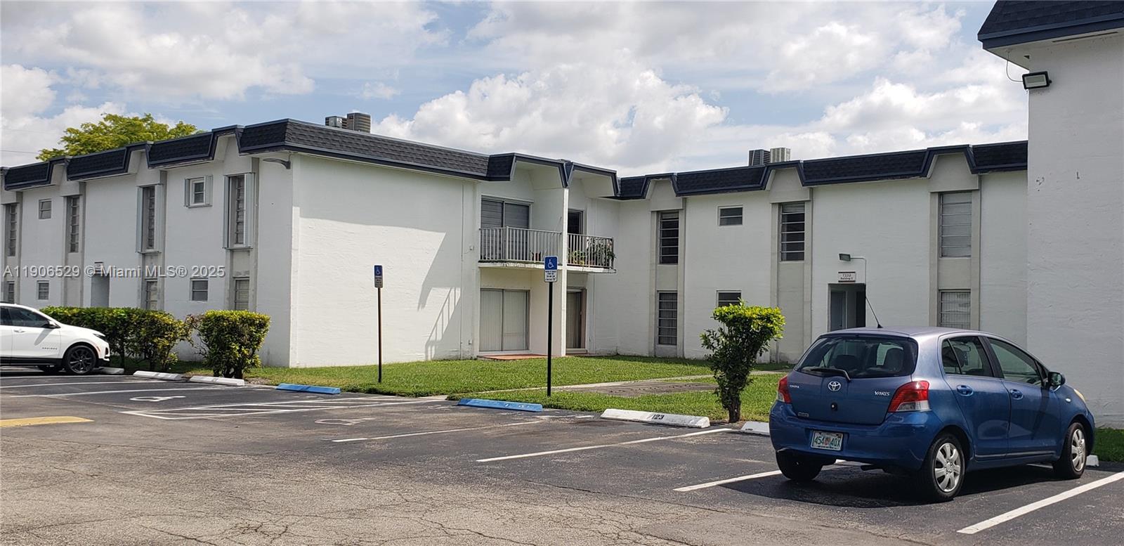 Sunset Palms West Condo