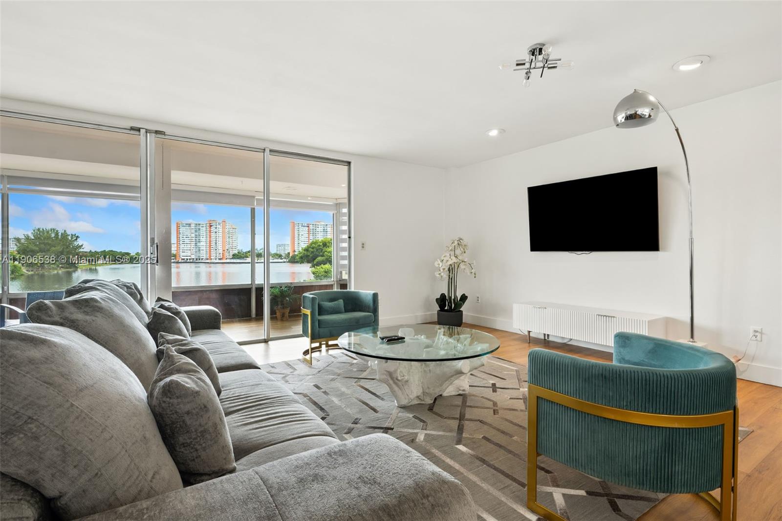 Third Forum Condominium