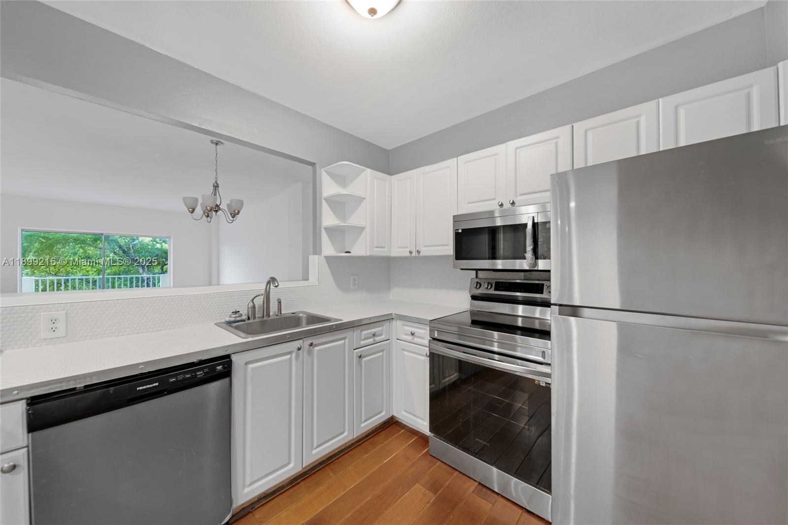 Homes for sale in North Bay Village, FL | 1455 N Treasure Dr #3K, North Bay Village, FL 33141 | MLS# A11899216