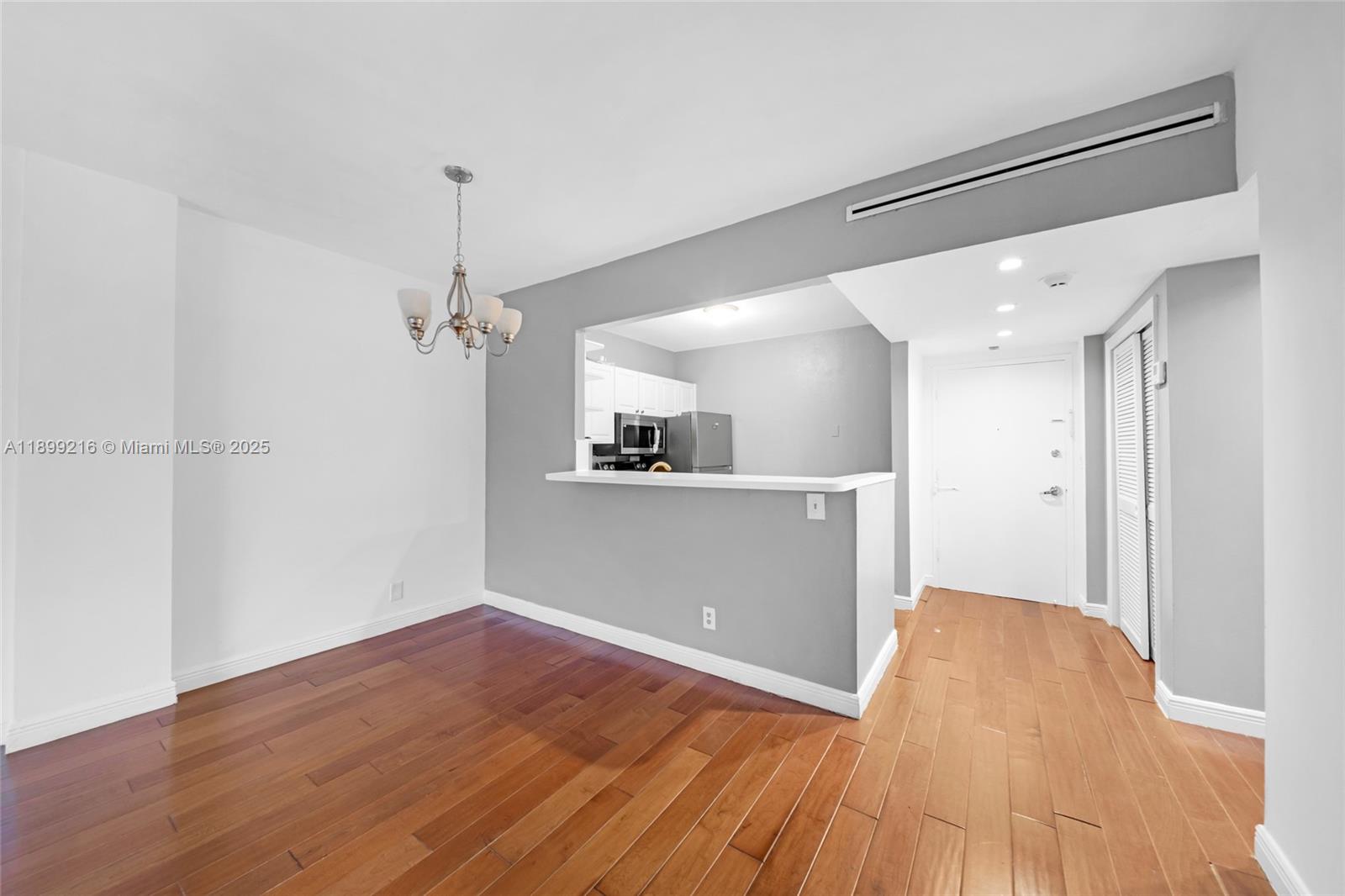 Homes for sale in North Bay Village, FL | 1455 N Treasure Dr #3K, North Bay Village, FL 33141 | MLS# A11899216