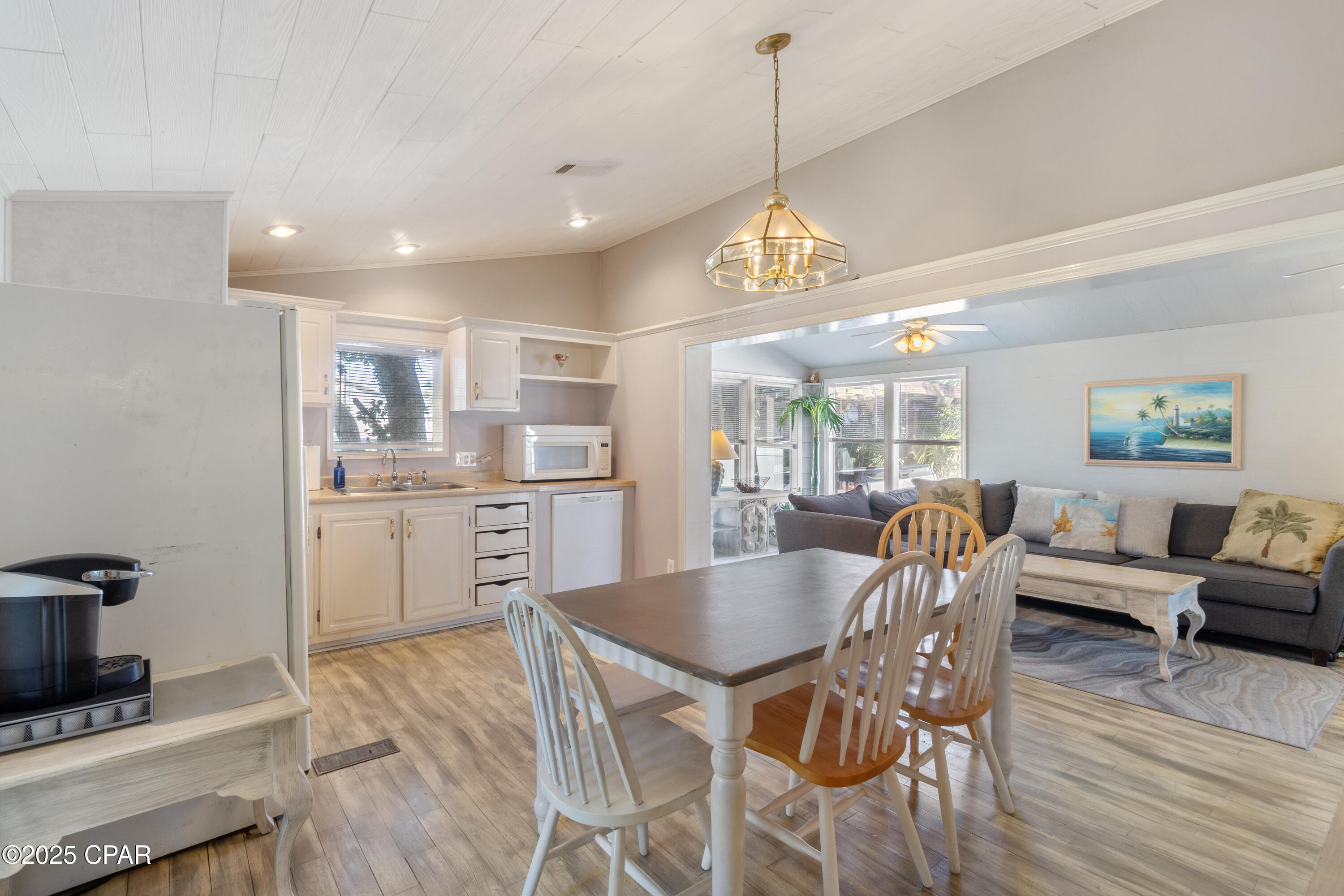 Image 13 For 216 Carol Place Place