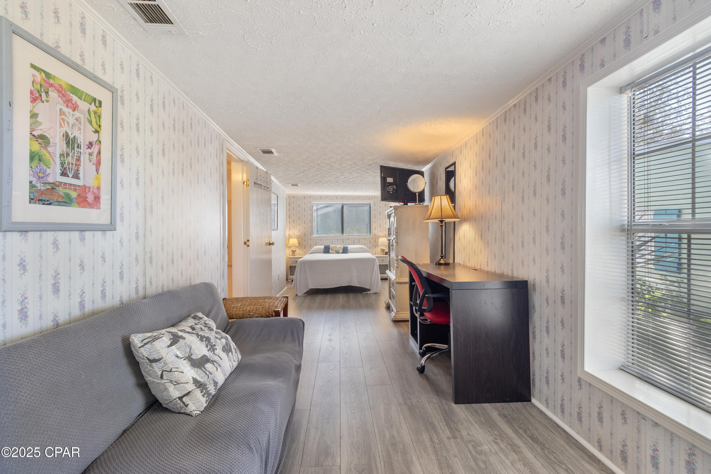 Image 18 For 216 Carol Place Place