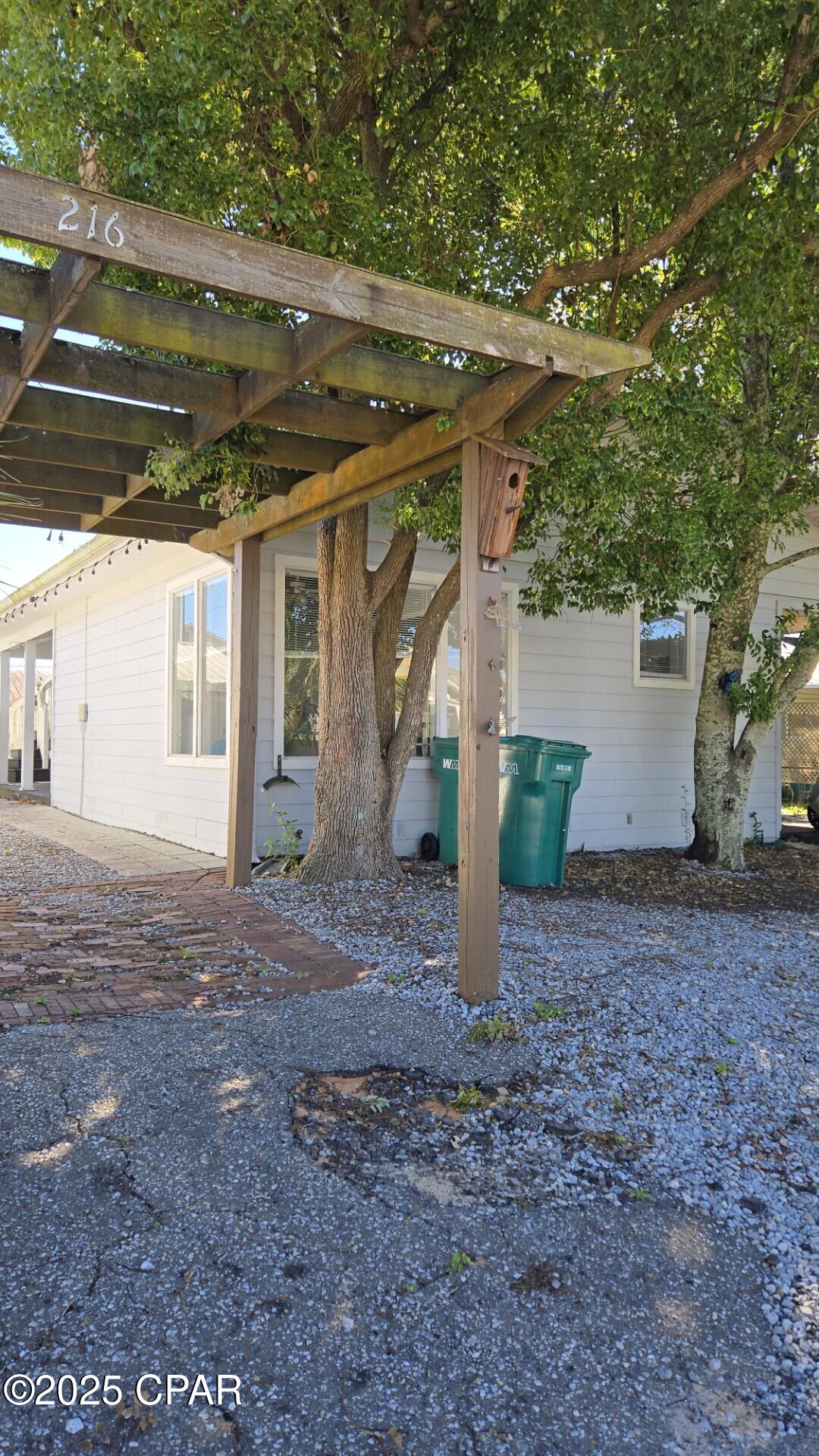 Image 5 For 216 Carol Place Place