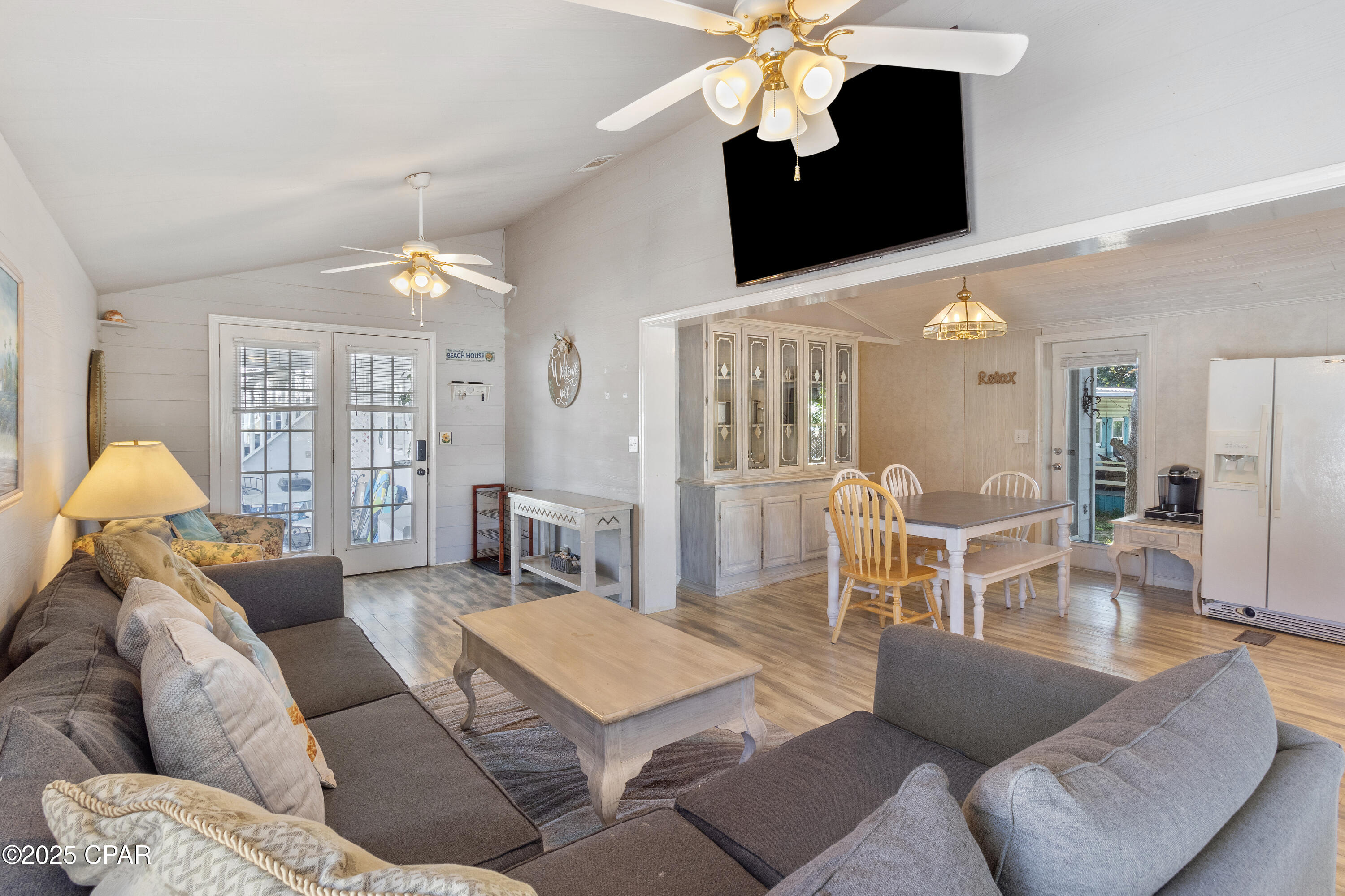 Image 8 For 216 Carol Place Place