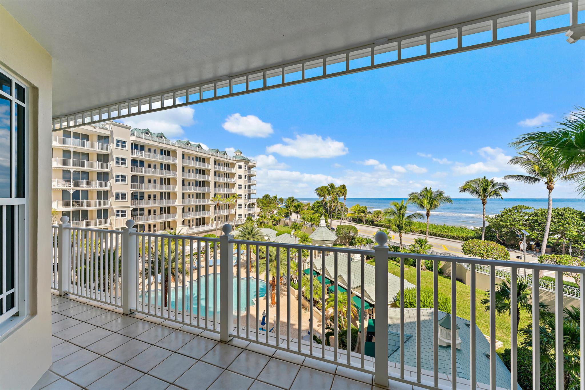 Breathtaking Oceanfront Views in Prime Jupiter Location. Experience soothing, ever-changing ocean views from  all living areas in this stunning 3-bedroom condo in the heart of Jupiter, Florida. - Positioned along the iconic A1A, this residence offers unmatched proximity to pristine beaches, scenic running trails, and all the reasons why Jupiter is one of Florida's most coveted coastal towns. -The open-concept floor plan is perfect for modern living, creating a seamless flow between living, dining, and kitchen spaces. Large Impact Sliders and Windows invite the ocean breeze and natural light into every corner of this home, making it feel like a true sanctuary. - With its prime location, you're just minutes from world-class dining, shopping, entertainment, and cultural experiences. Plus, the Palm Beach International Airport (PBI) is a quick 30-minute drive away for easy access to both local and international destinations.

Come see for yourself why this home is the perfect place to enjoy the relaxed, luxurious lifestyle you deserve in Jupiter.