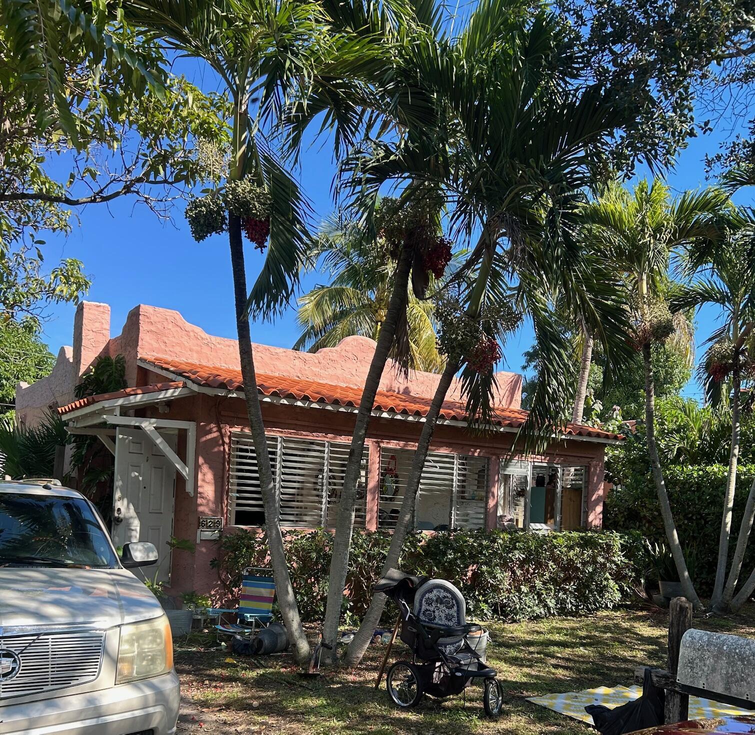 629 34th Street West Palm Beach FL 33407 | R11137225