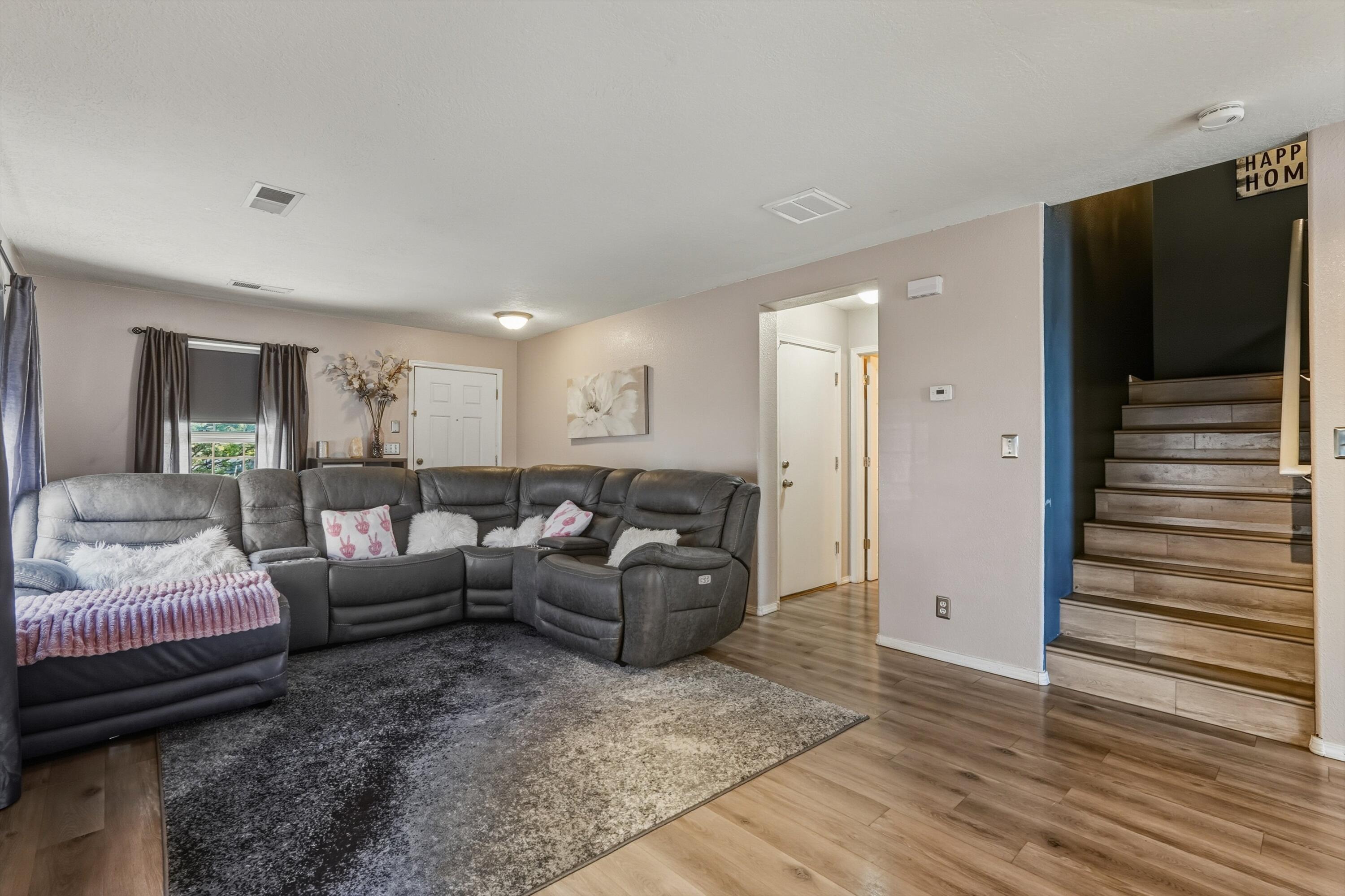 3034 Morrissey Street SW Living Room