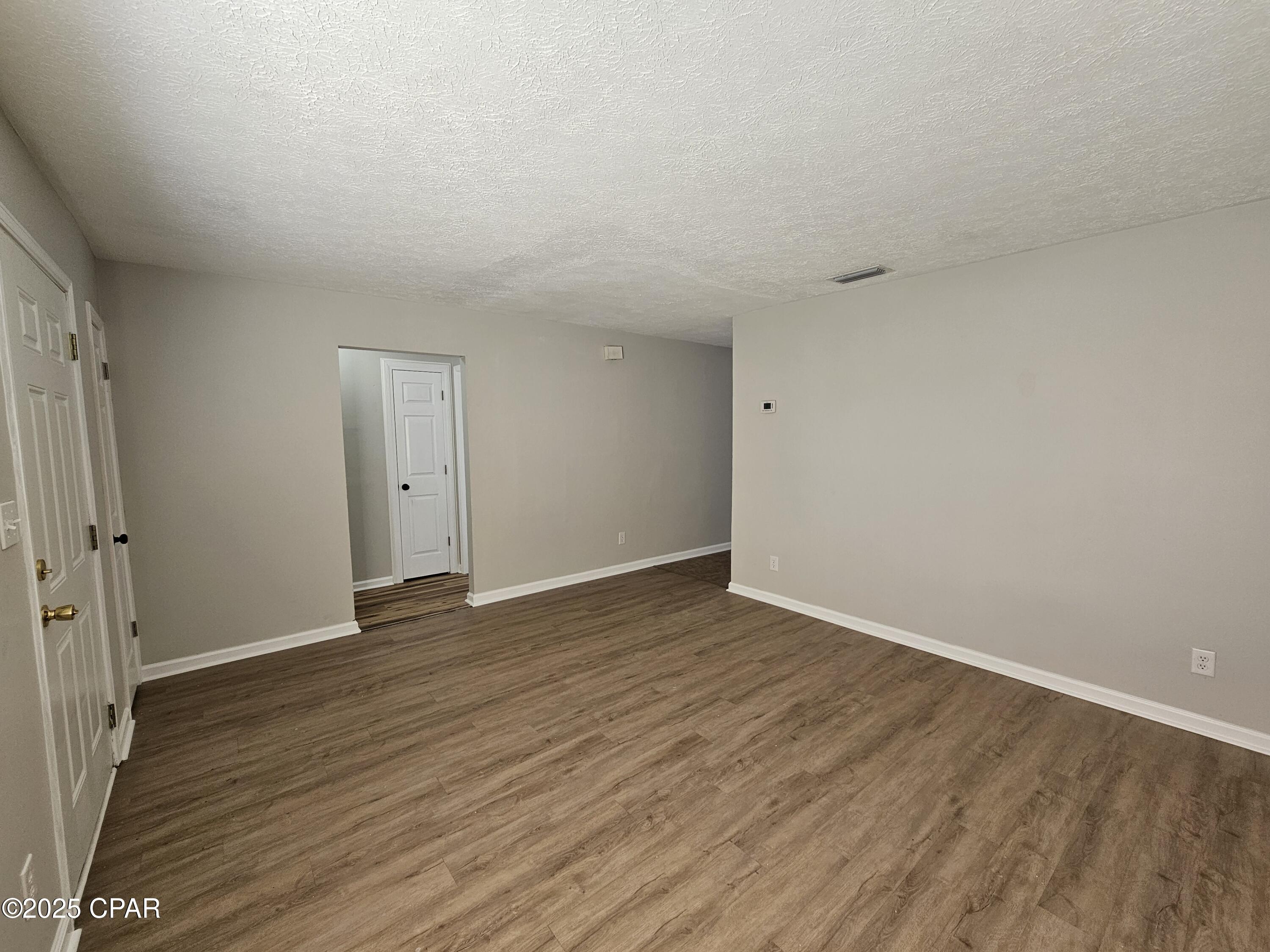 Image 22 For 6325 Chipewa Street